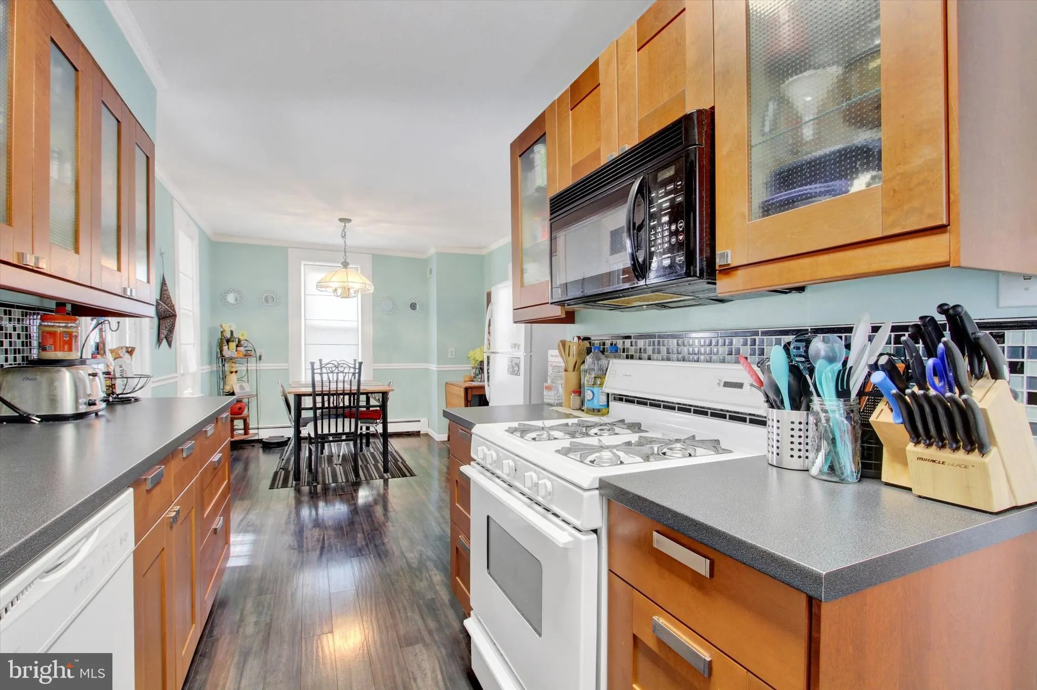 Hanover, Pennsylvania 17331, United States, 3 Bedrooms Bedrooms, ,2 BathroomsBathrooms,Residential,Pending,89607