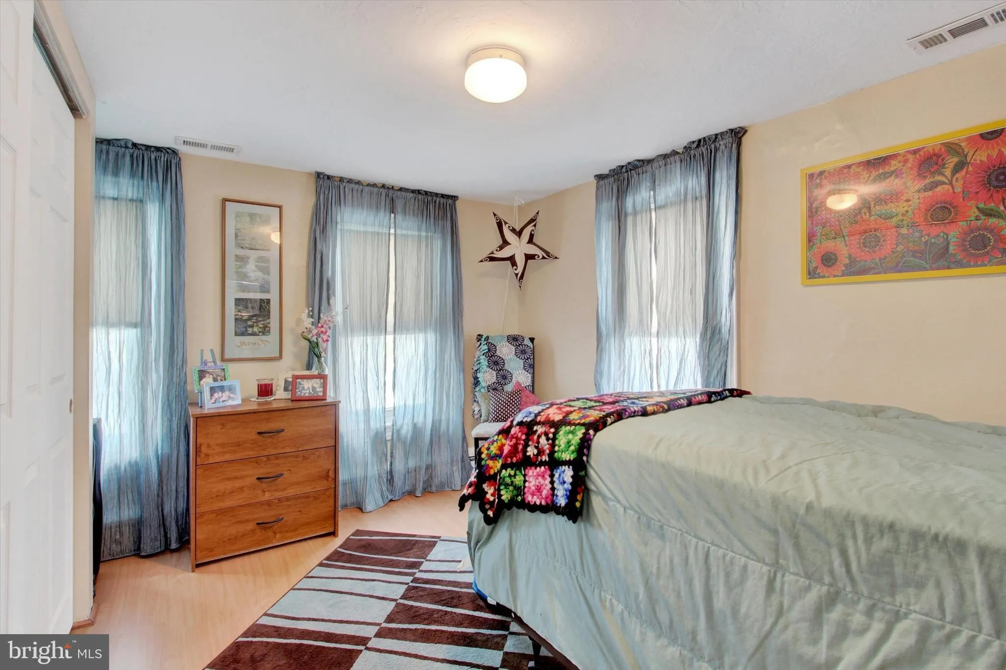 Hanover, Pennsylvania 17331, United States, 3 Bedrooms Bedrooms, ,2 BathroomsBathrooms,Residential,Pending,89607