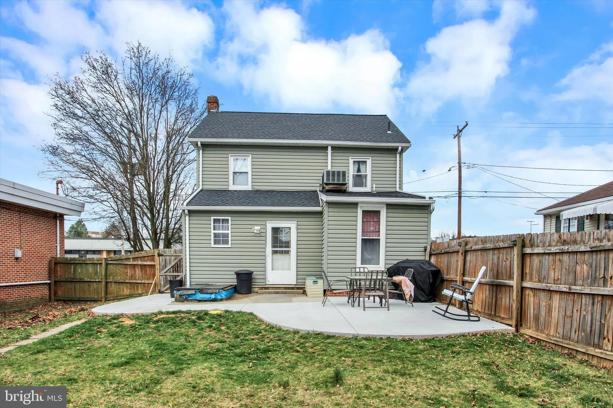 Hanover, Pennsylvania 17331, United States, 3 Bedrooms Bedrooms, ,2 BathroomsBathrooms,Residential,Pending,89607