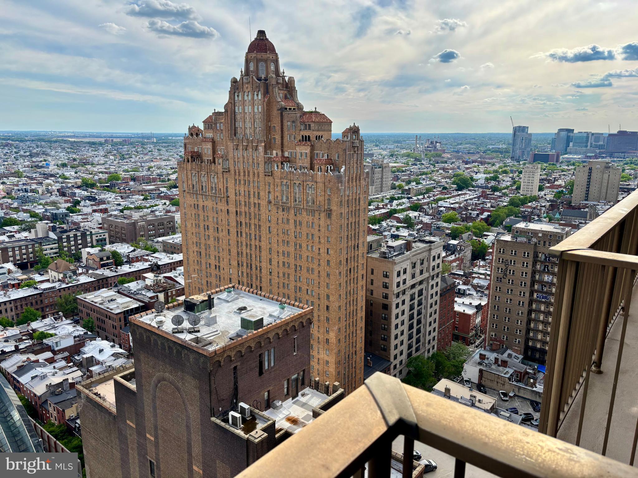 CENTER CITY - Residential