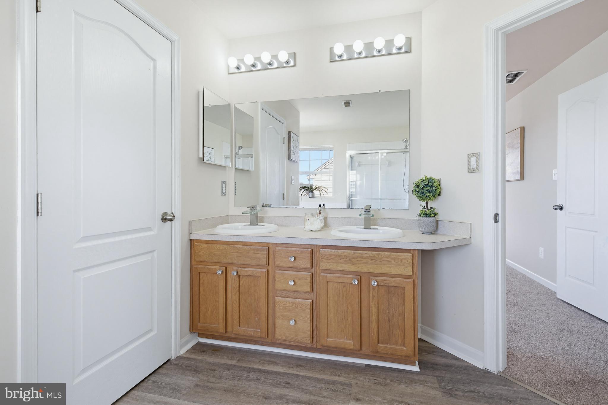 HAWTHORNE RIDGE - Residential