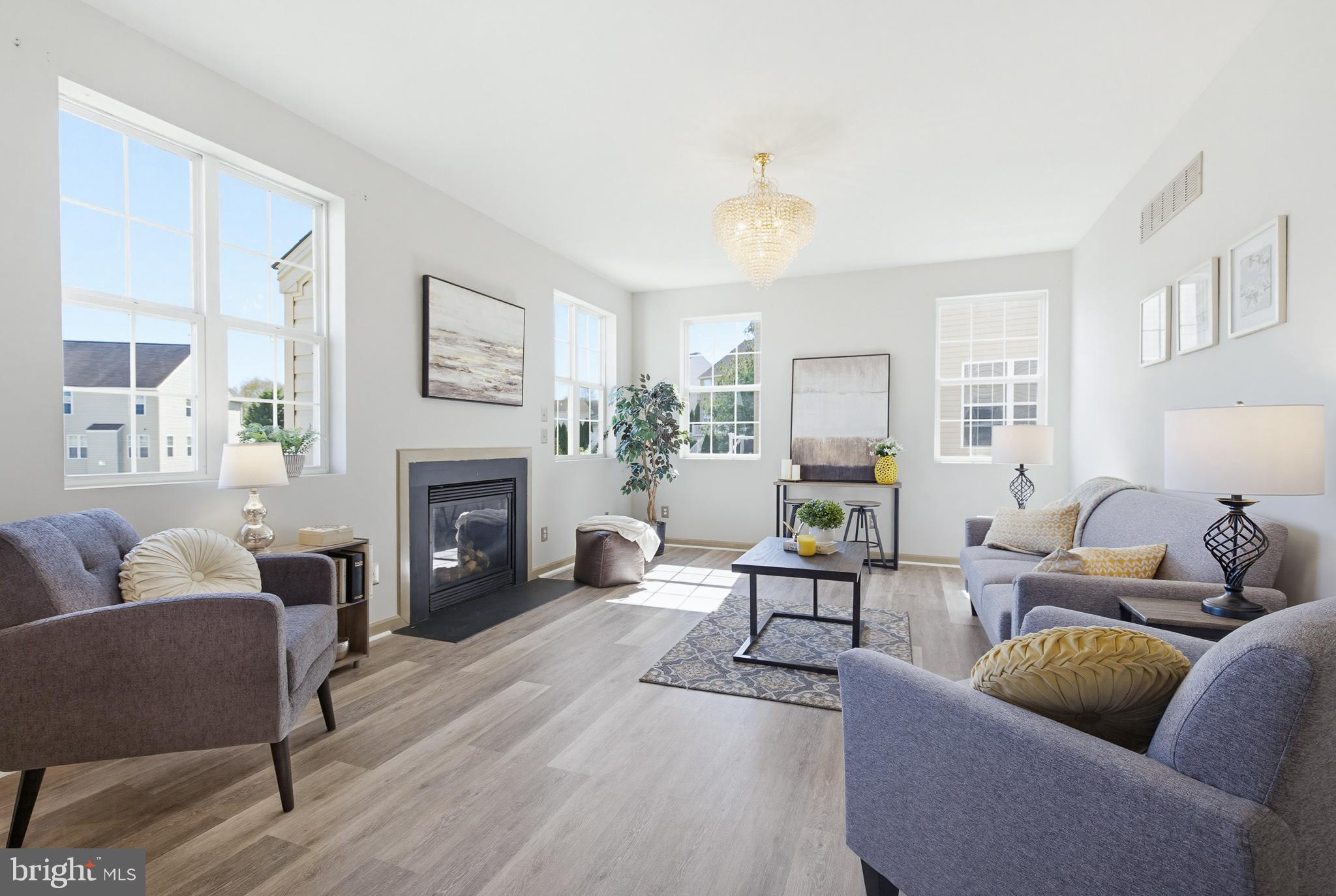 HAWTHORNE RIDGE - Residential