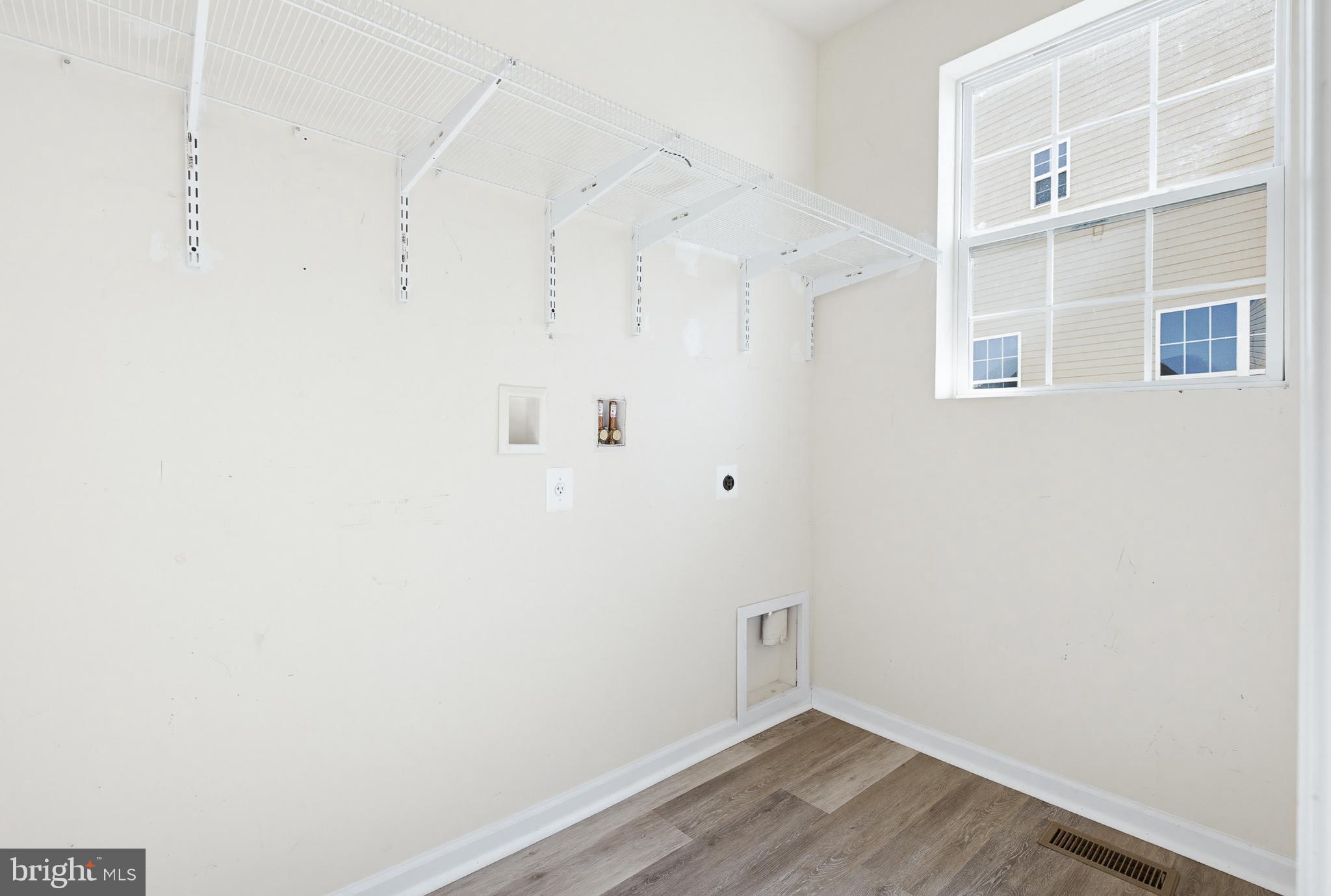 HAWTHORNE RIDGE - Residential