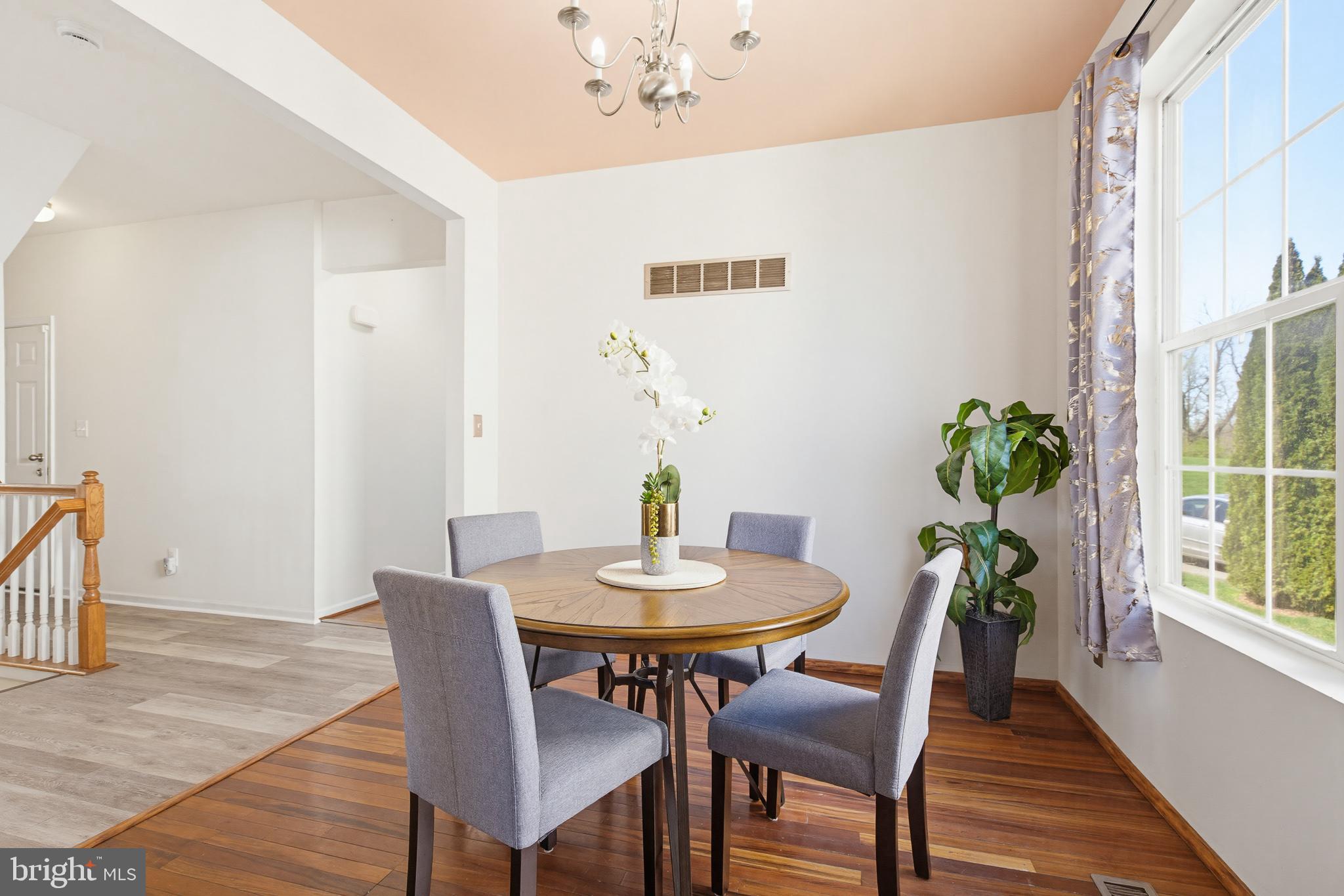 HAWTHORNE RIDGE - Residential