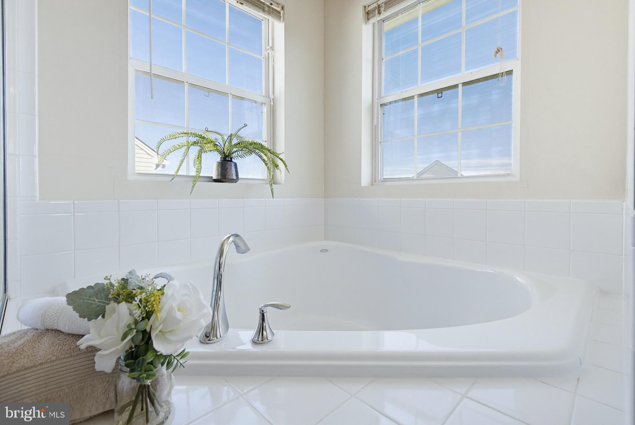 HAWTHORNE RIDGE - Residential