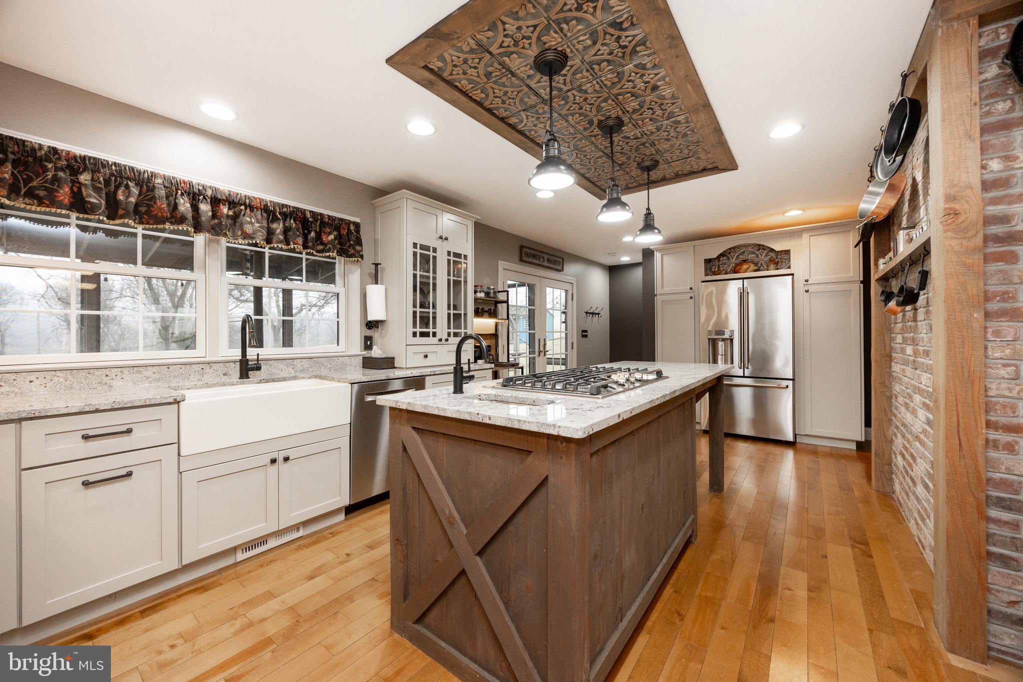 850 SUGARS BRIDGE ROAD