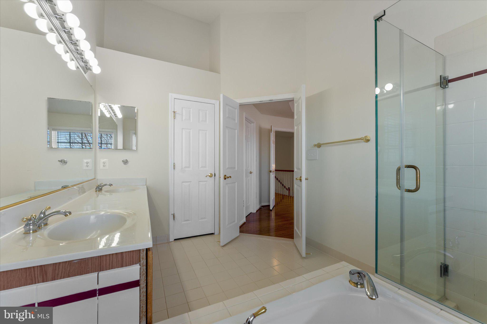 POTOMAC LAKES - Residential Lease