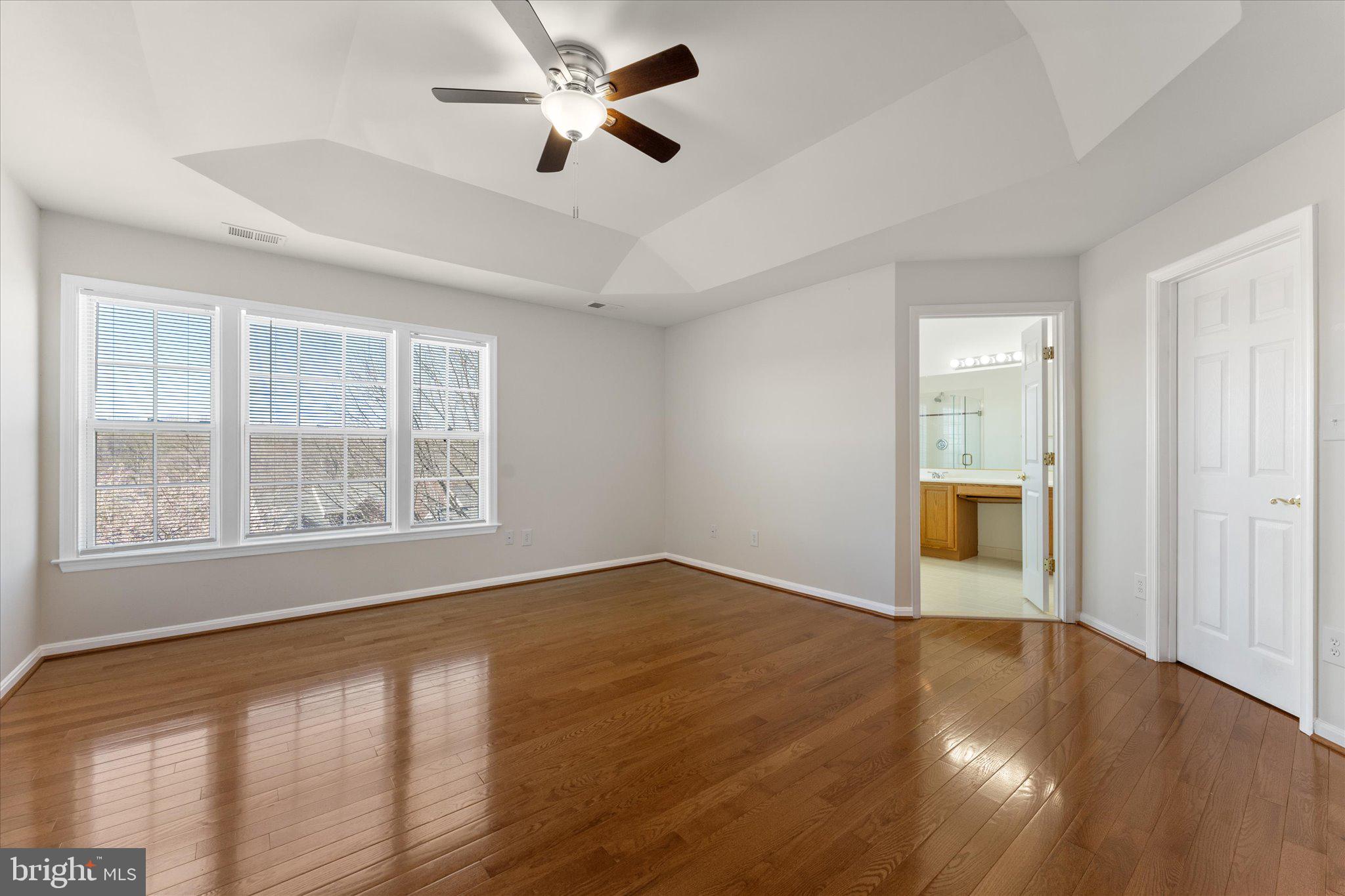 POTOMAC LAKES - Residential Lease