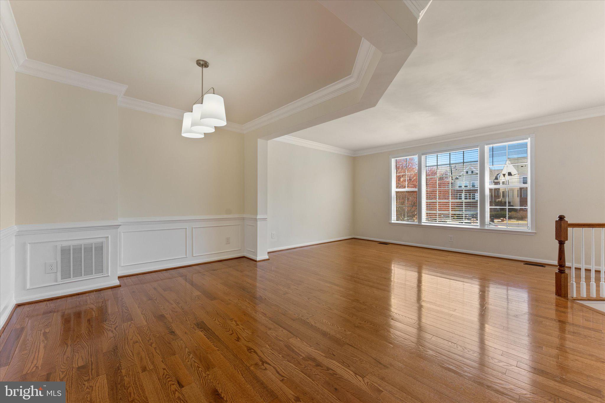 POTOMAC LAKES - Residential Lease