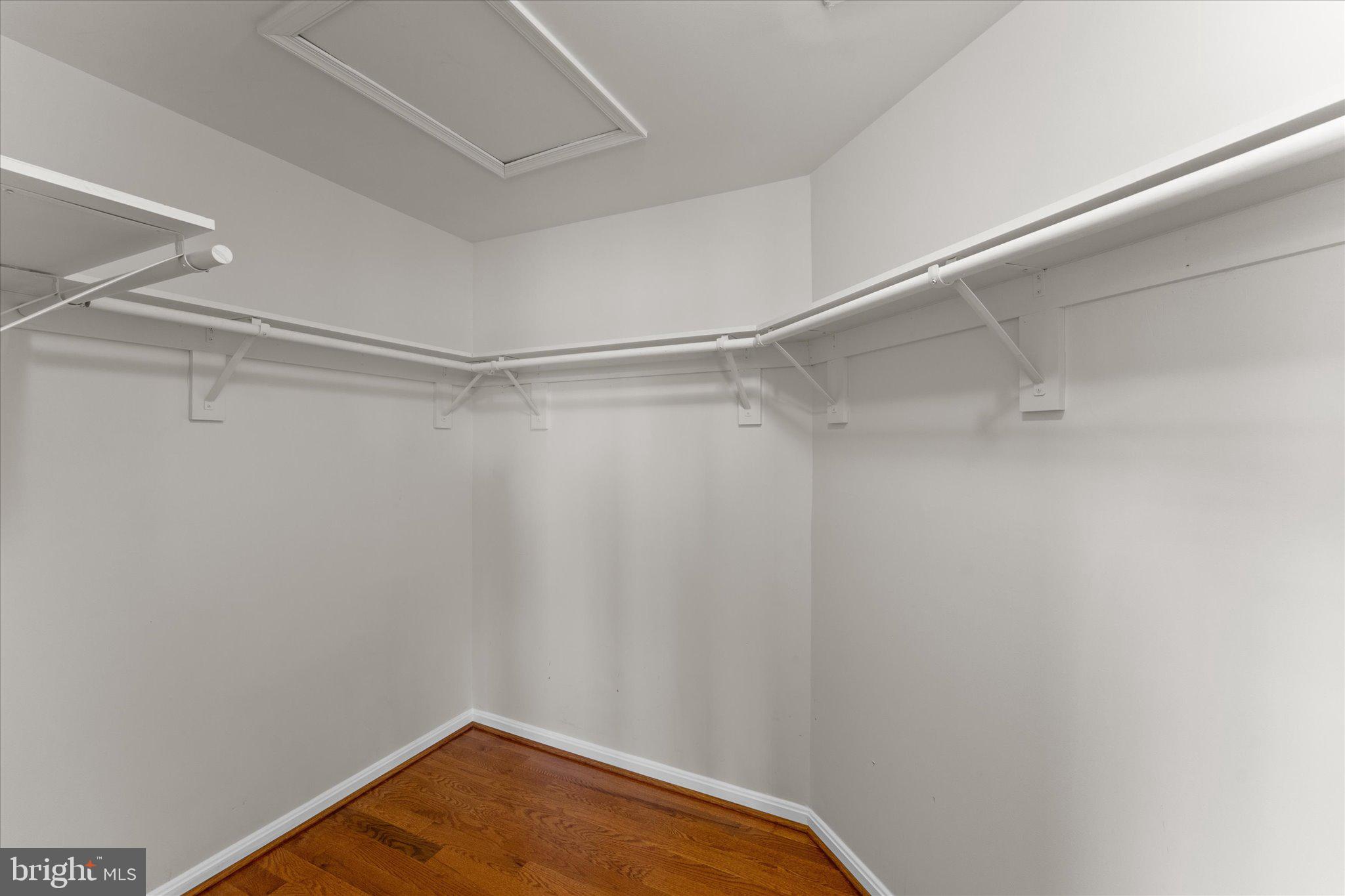 POTOMAC LAKES - Residential Lease