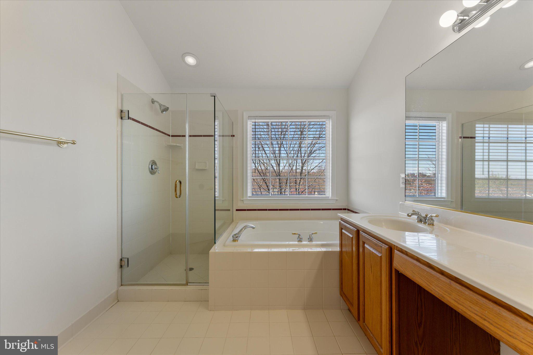 POTOMAC LAKES - Residential Lease