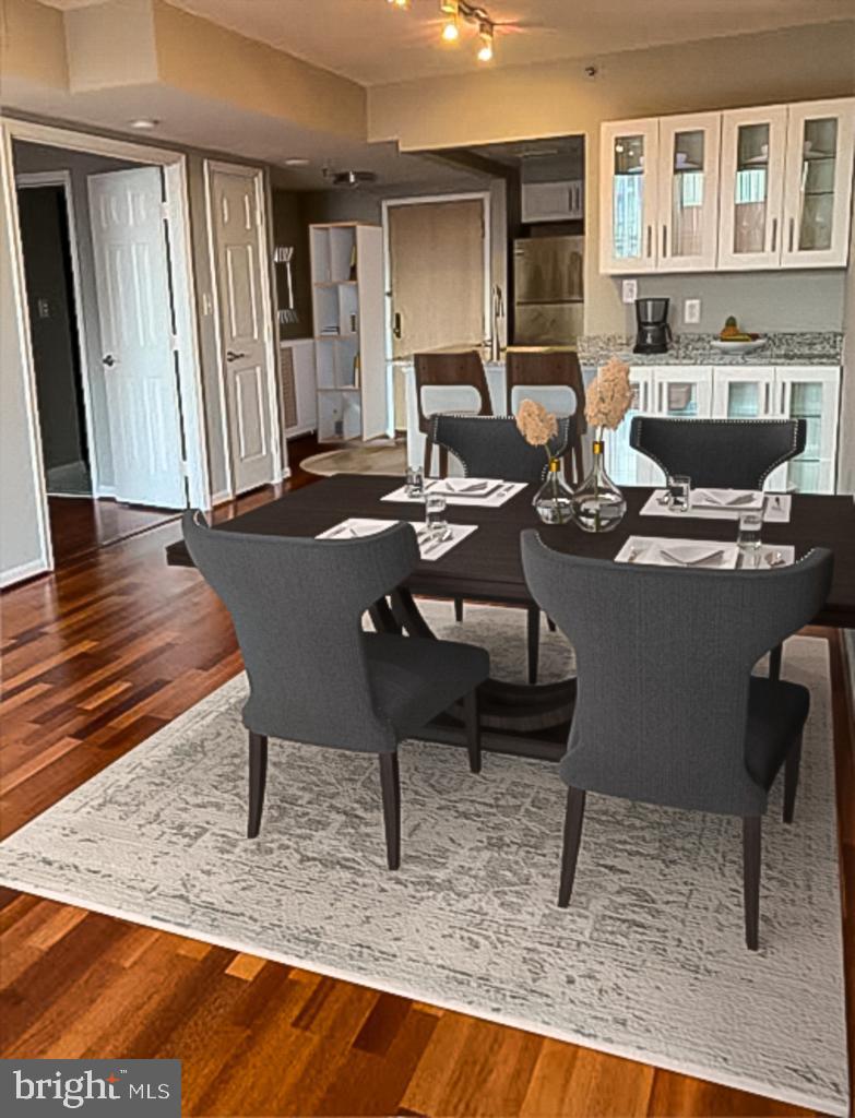 THE CHRISTOPHER - Residential