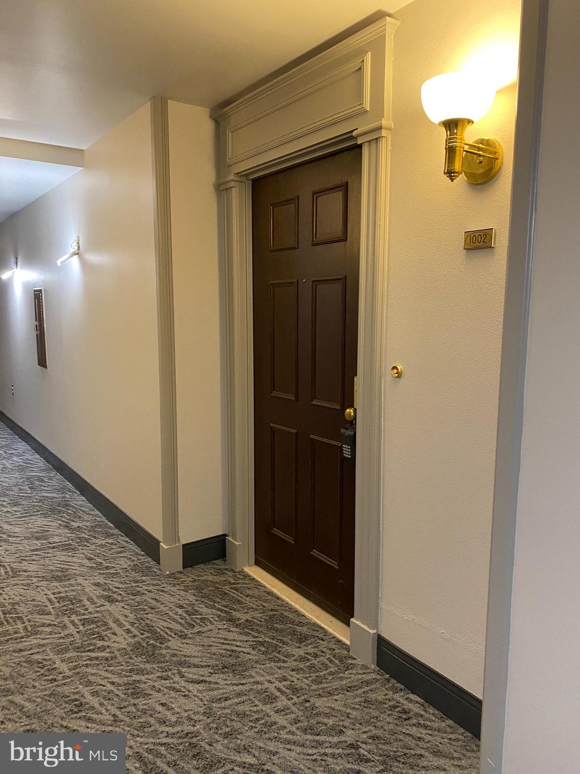 THE CHRISTOPHER - Residential