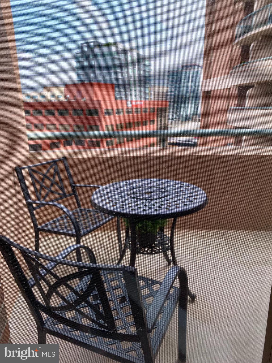 THE CHRISTOPHER - Residential