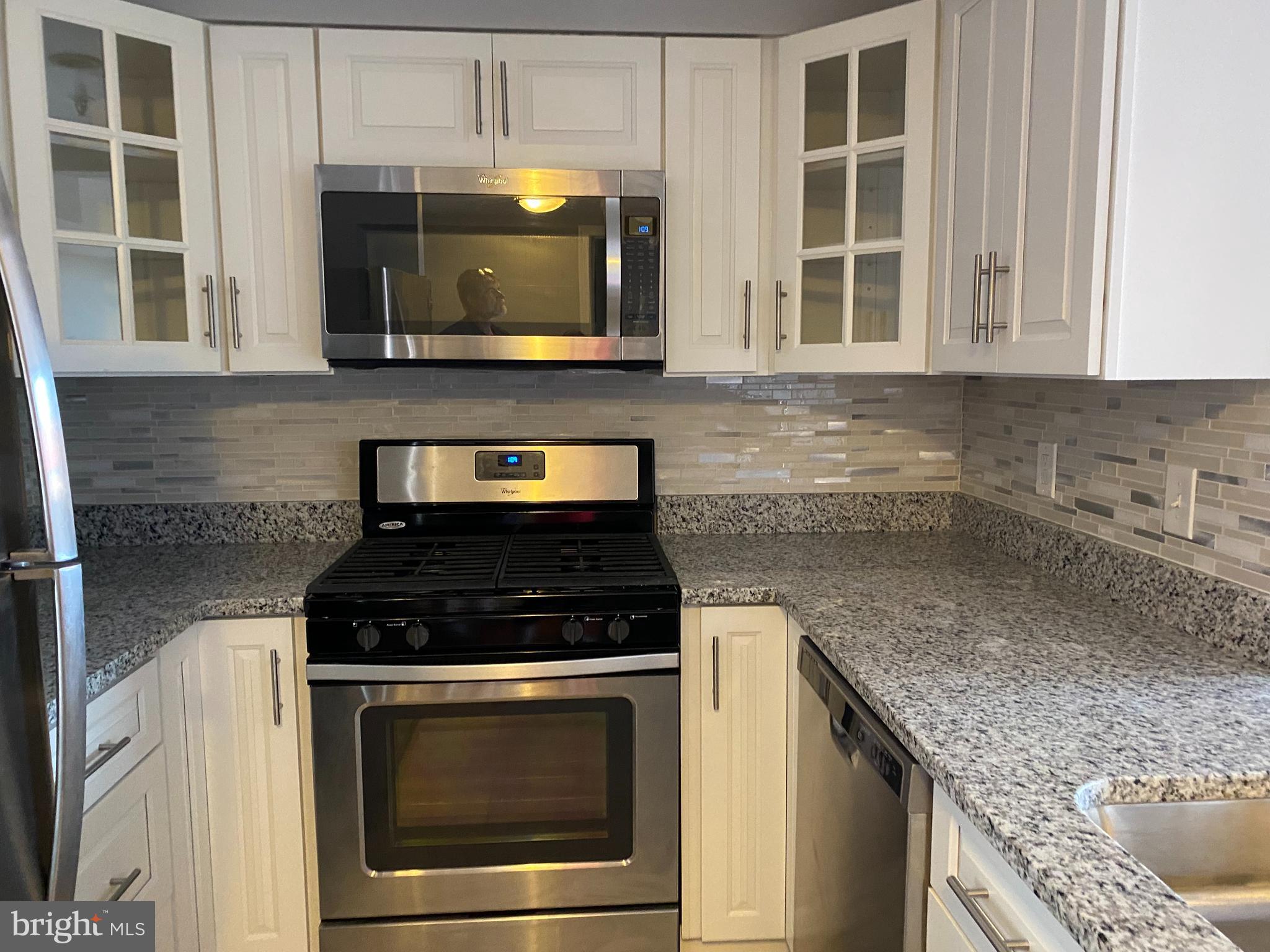 THE CHRISTOPHER - Residential