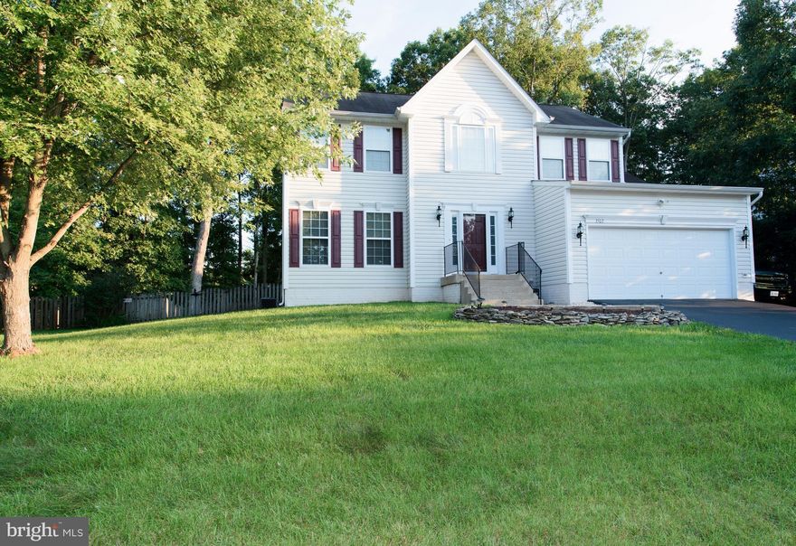 Move in Ready 4BR 2Ba Colonial with a 2 Car Garage and a Nice Fenced in Backyard.. Hardwood Foyer, New Paint, and Lots of Space!!  This home is priced to sell. 3% Grant offered to First Time Buyers By Josie Ramos with Movement Mortgage NMLS# 457833