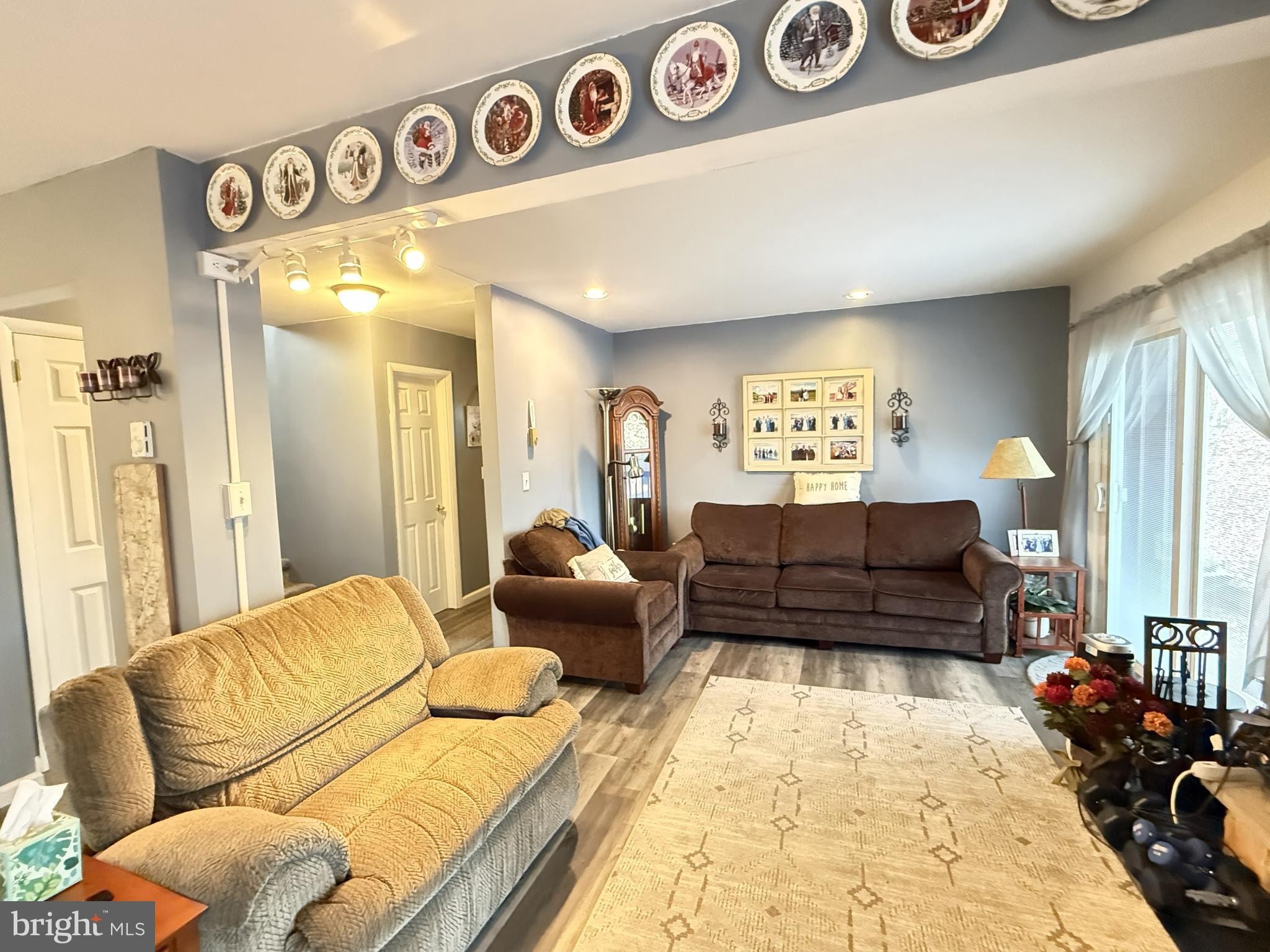 SAW CREEK ESTATES - Residential