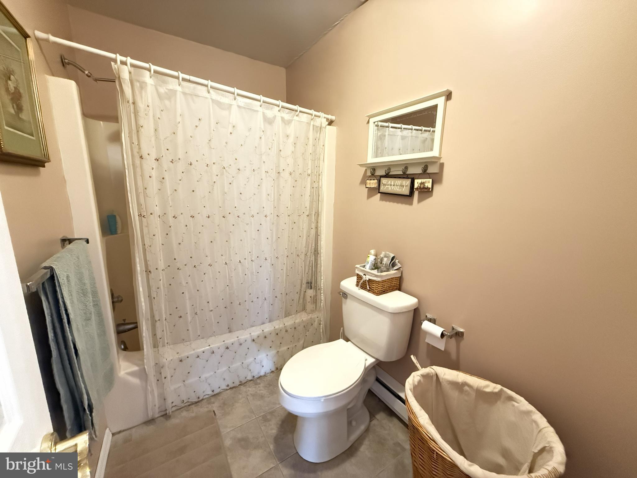 SAW CREEK ESTATES - Residential