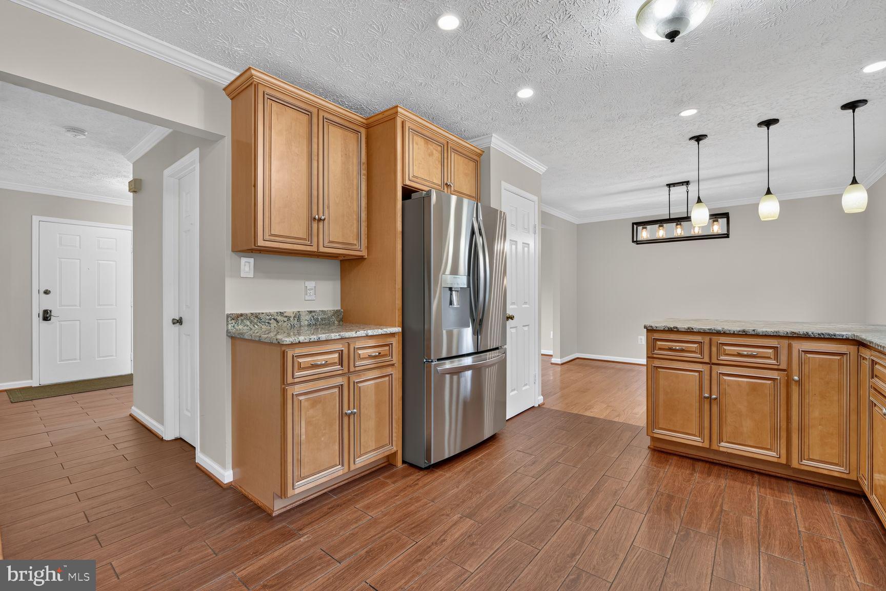 128 BRIARWOOD COURT