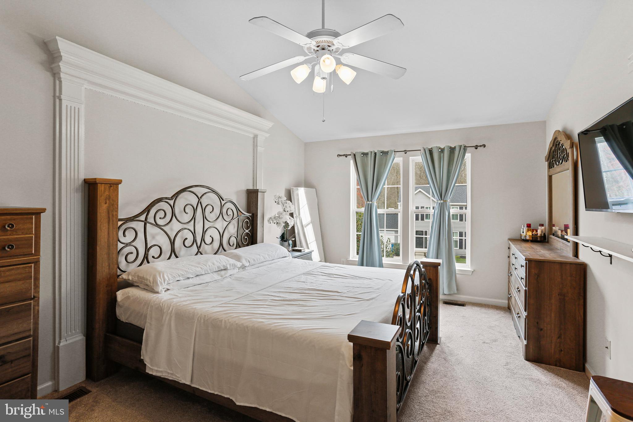 THE COURTS OF MALLORY - Residential