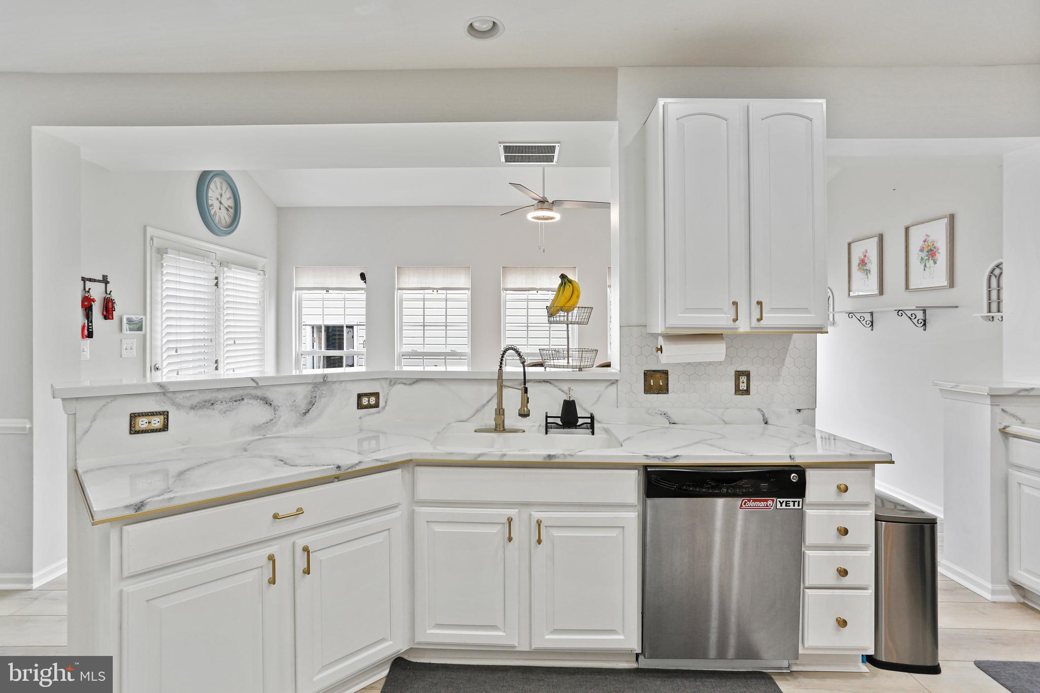 THE COURTS OF MALLORY - Residential