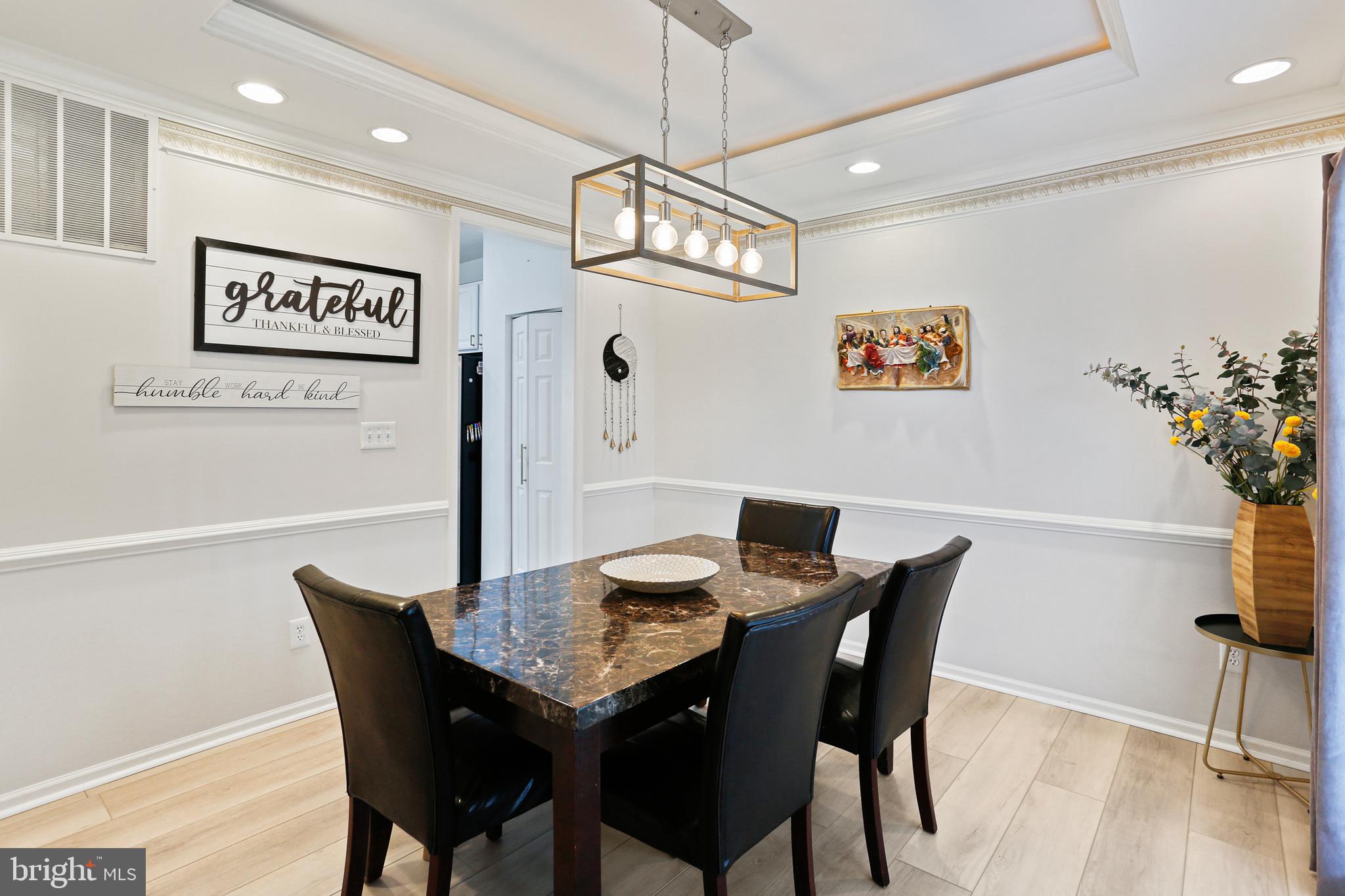 THE COURTS OF MALLORY - Residential