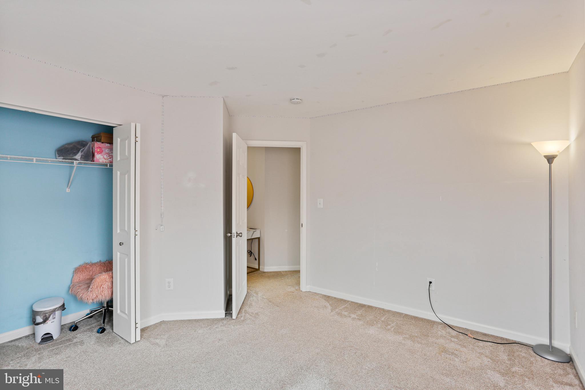 THE COURTS OF MALLORY - Residential