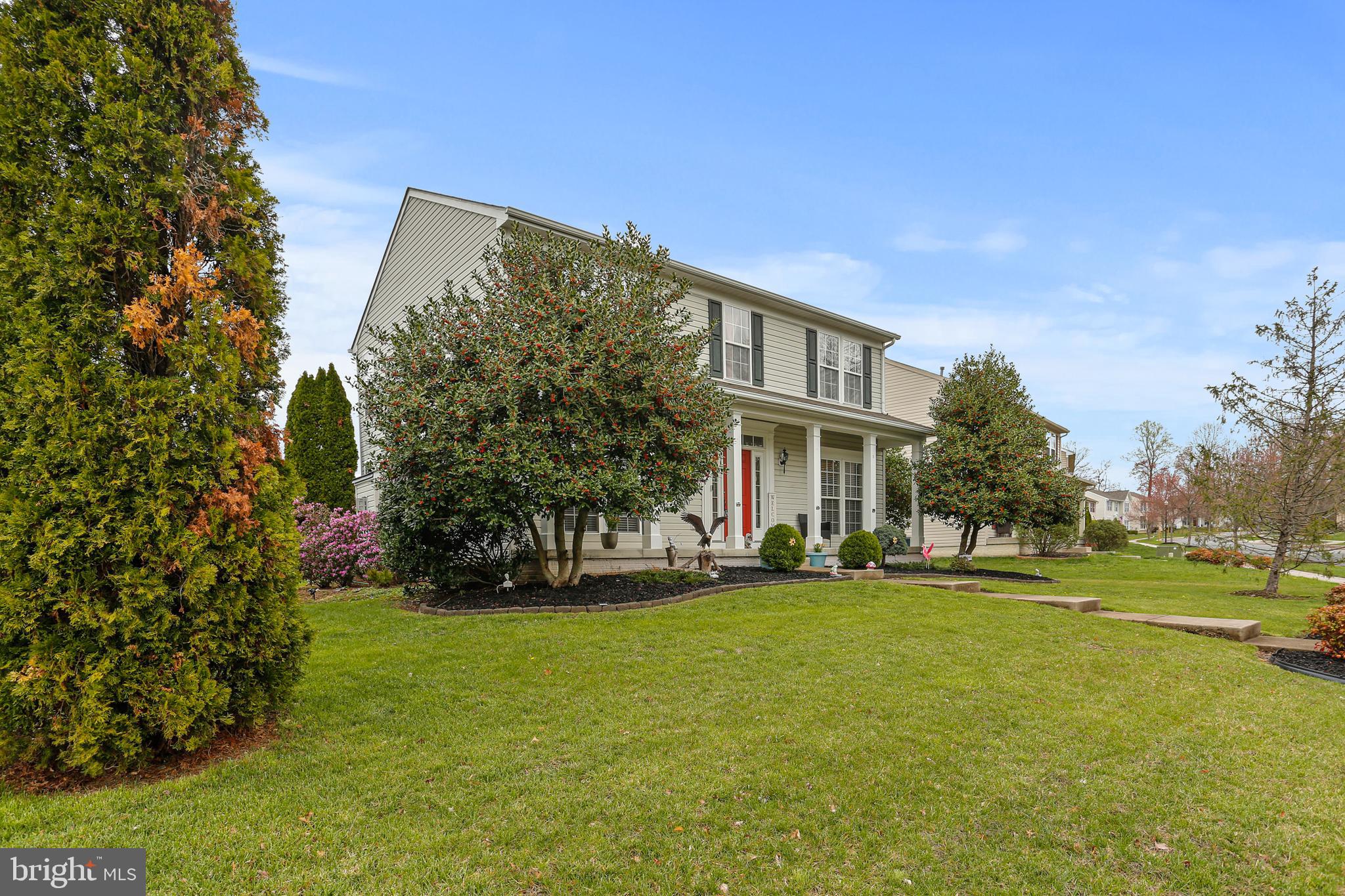 THE COURTS OF MALLORY - Residential