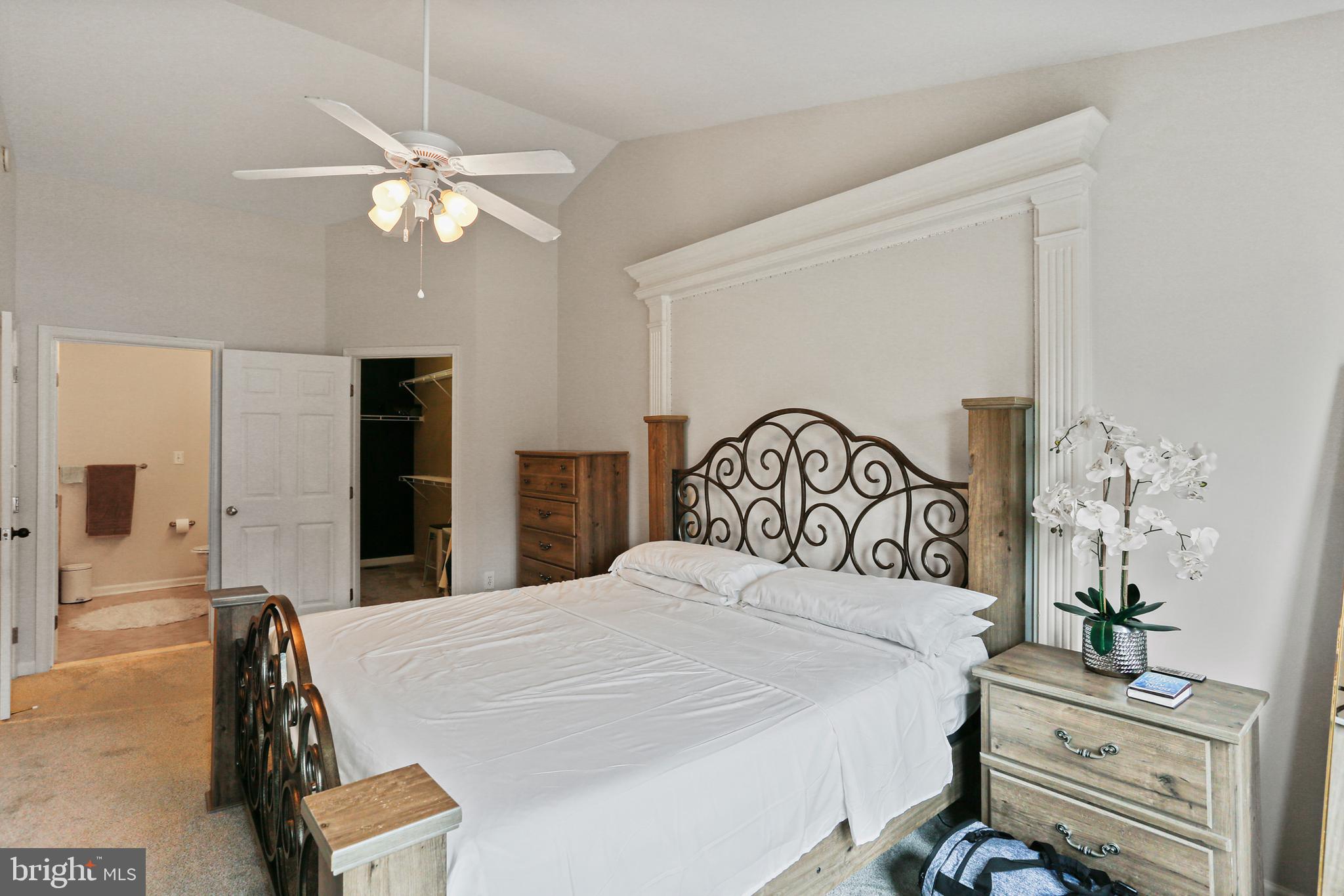 THE COURTS OF MALLORY - Residential