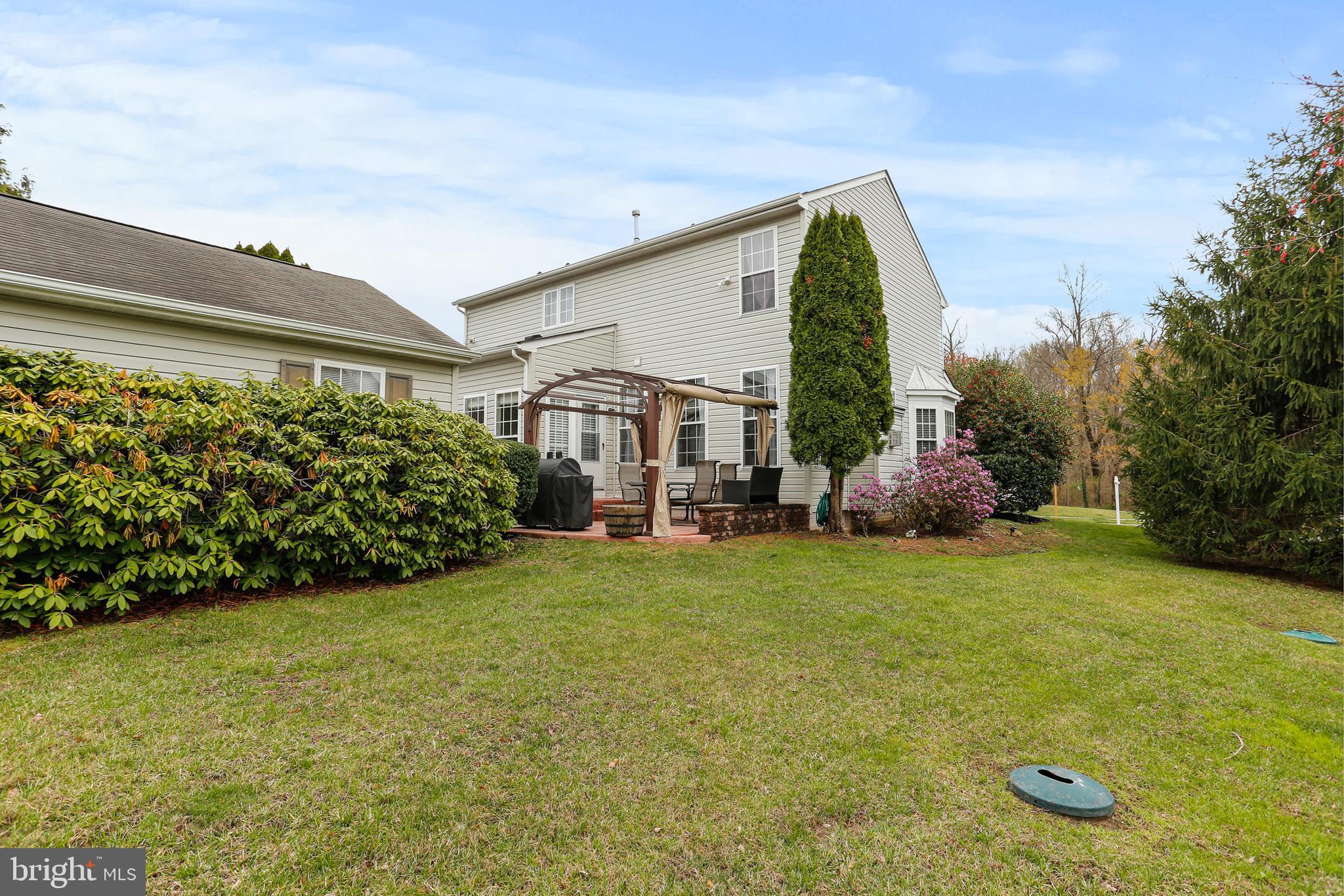 THE COURTS OF MALLORY - Residential