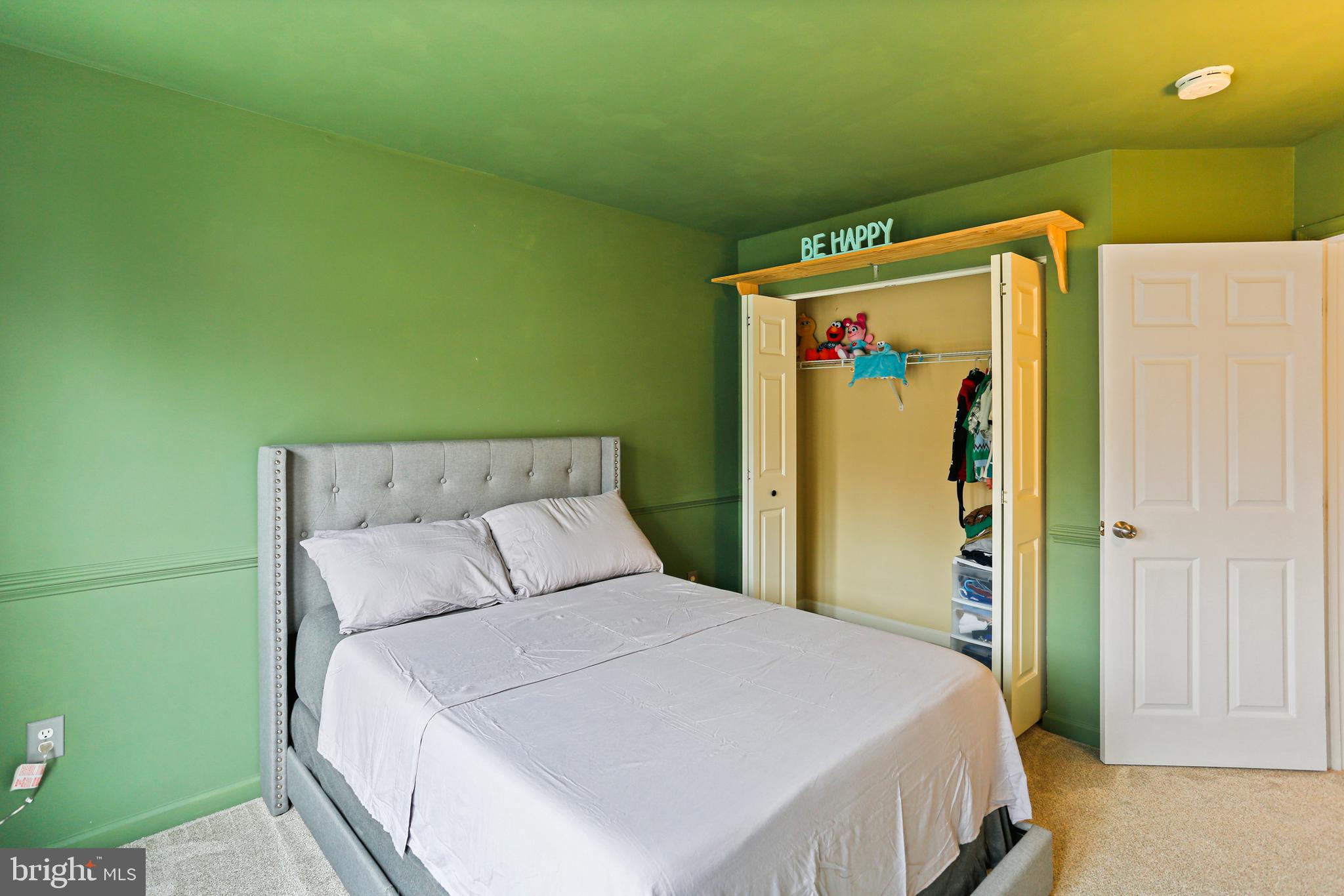 THE COURTS OF MALLORY - Residential