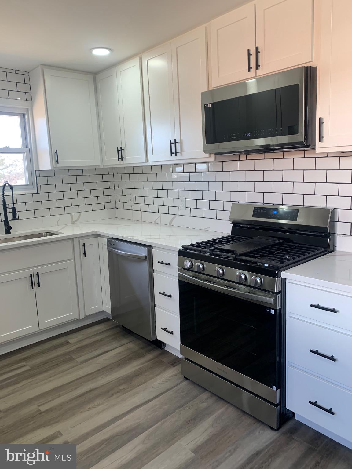 BLACKTHORN - Residential