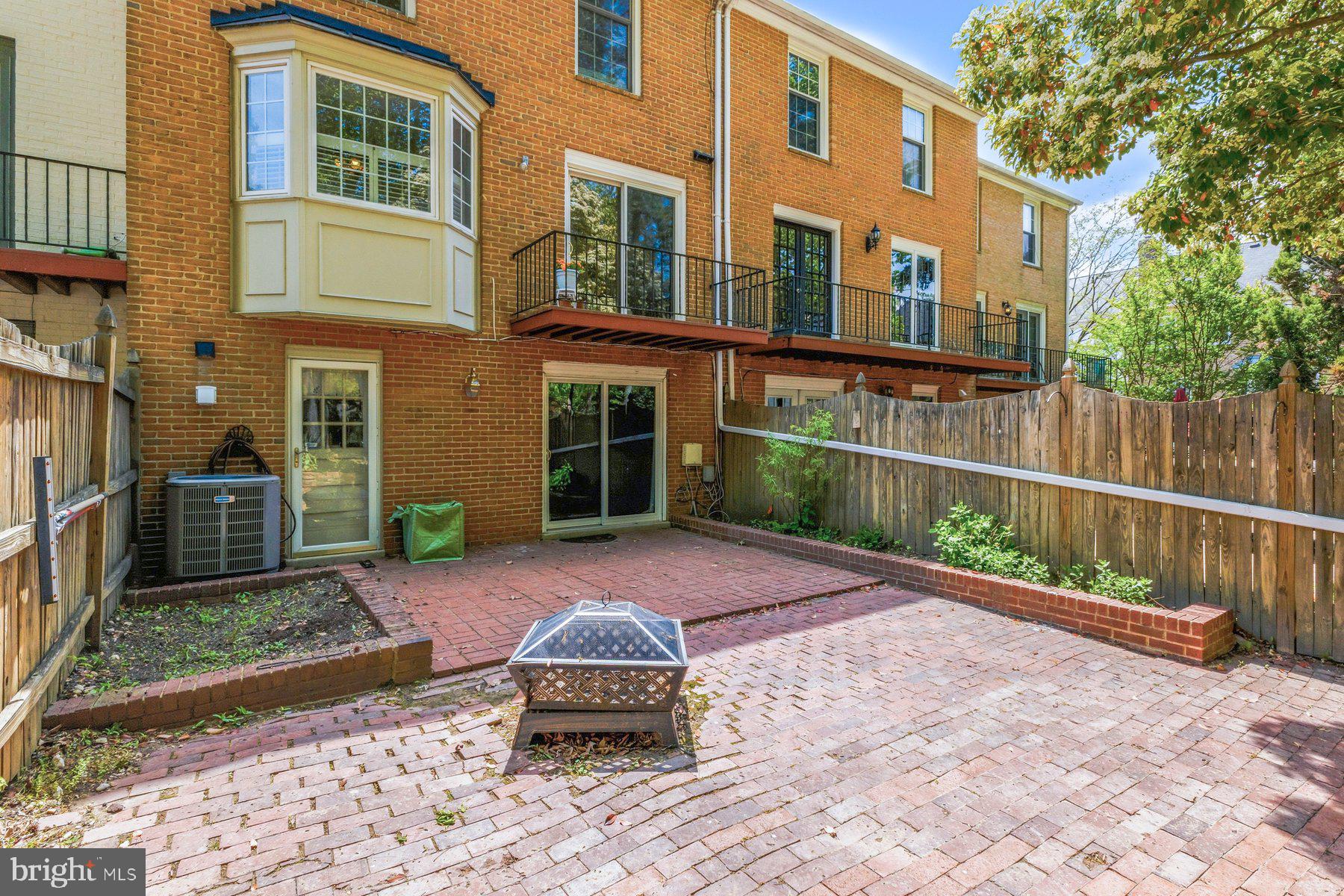 RHYGATE - Residential