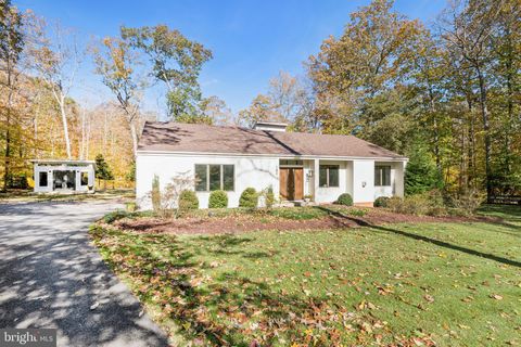 184 OLD BIGHT COURT EDGEWATER MD 21037