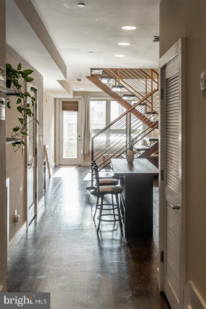 1538 OGDEN STREET 40 2A