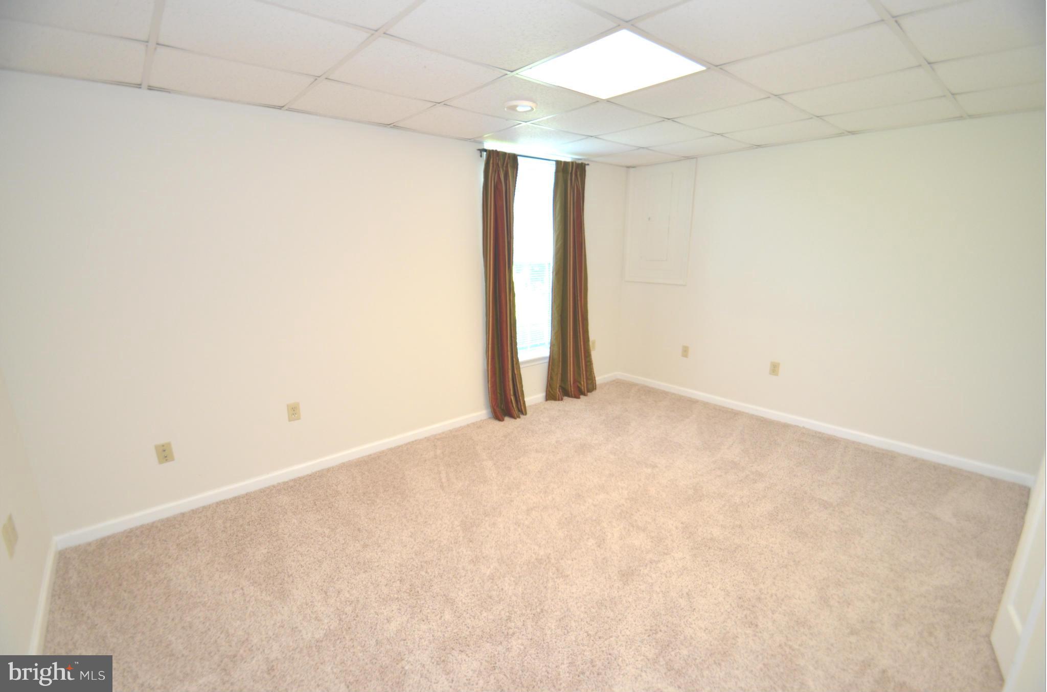 BELMONT SHORES - Residential Lease