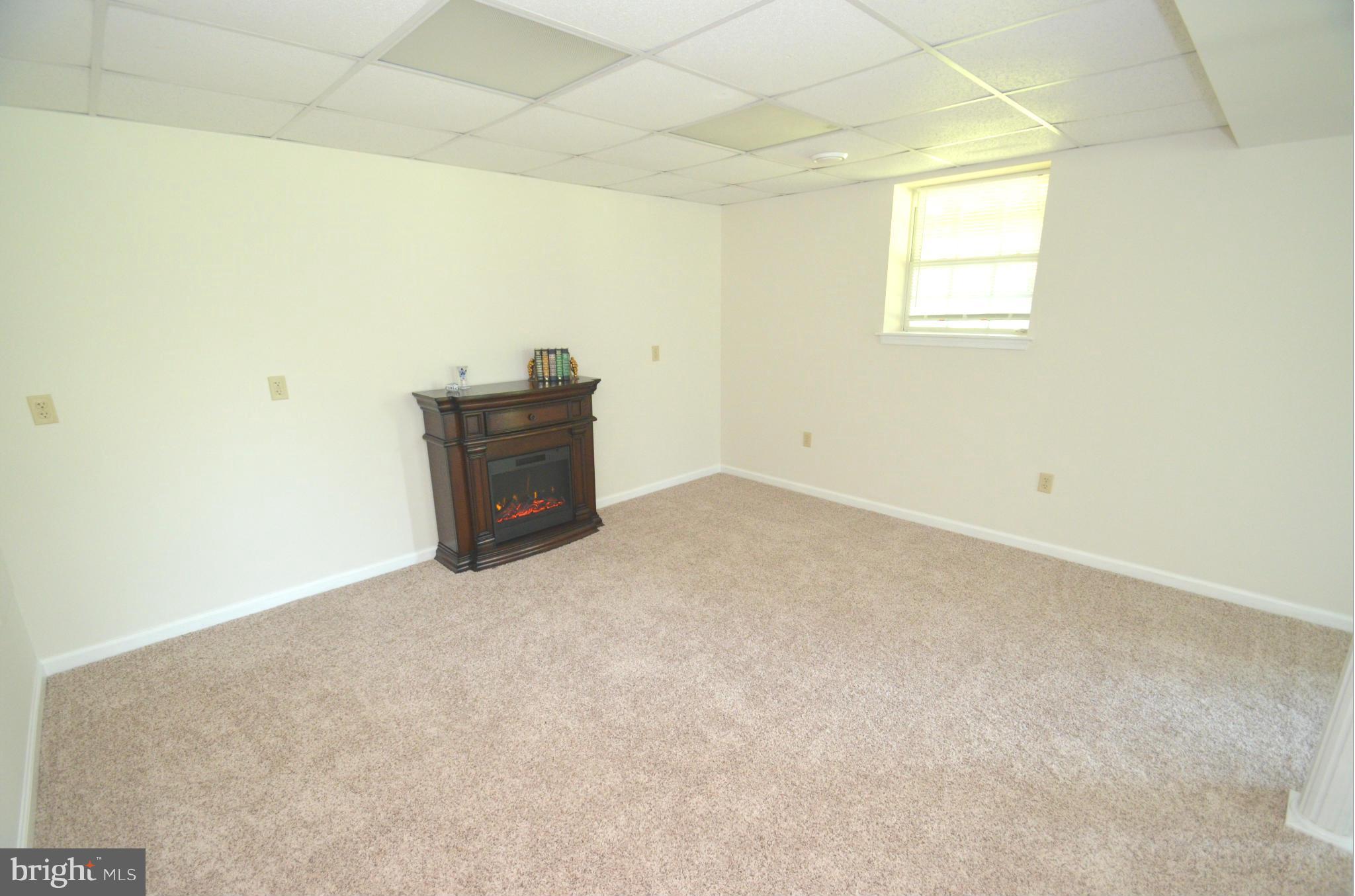 BELMONT SHORES - Residential Lease