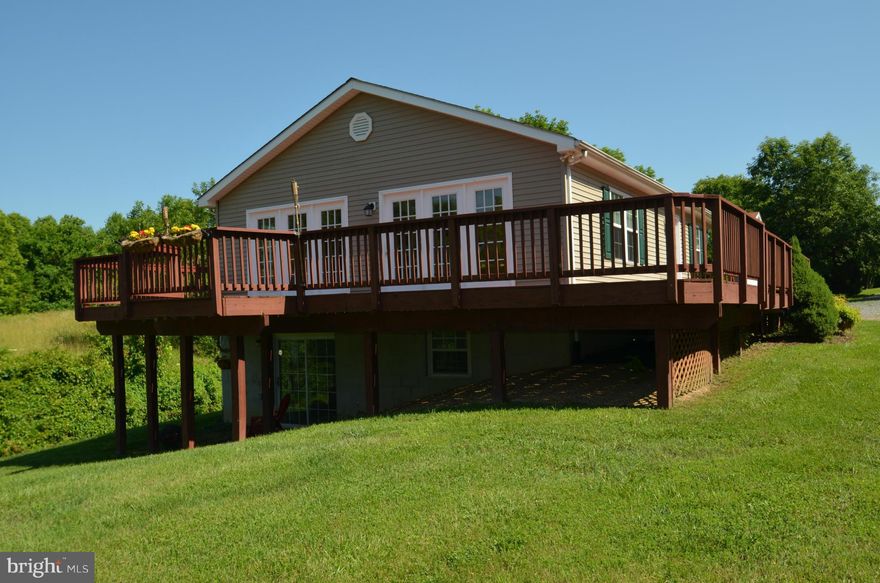 IMMACULATE WATER-FRONT HOME W/SPECTACULAR VIEWS OF LAKE ANNA FROM WRAP-AROUND DECK. COMPLETE W/DOCK, BRING YOUR BOAT!..HUGE MBR SUITE W/ WALK-IN CLOSET & BATH W/ JACUZZI TUB. OPEN KIT W/ ISLAND & APPLIANCES.EAT-IN AREA W/GREAT VIEW OF WATER THRU FRENCH DOORS. 3 MORE LARGE BRs & REC RM W/WALKOUT. 2-CAR GAR..NEWER CARPET & VINYL + FRESH PAINT THROUGHOUT...WILL CONSIDER 1 SM PET.. AVAIL 1 JUL