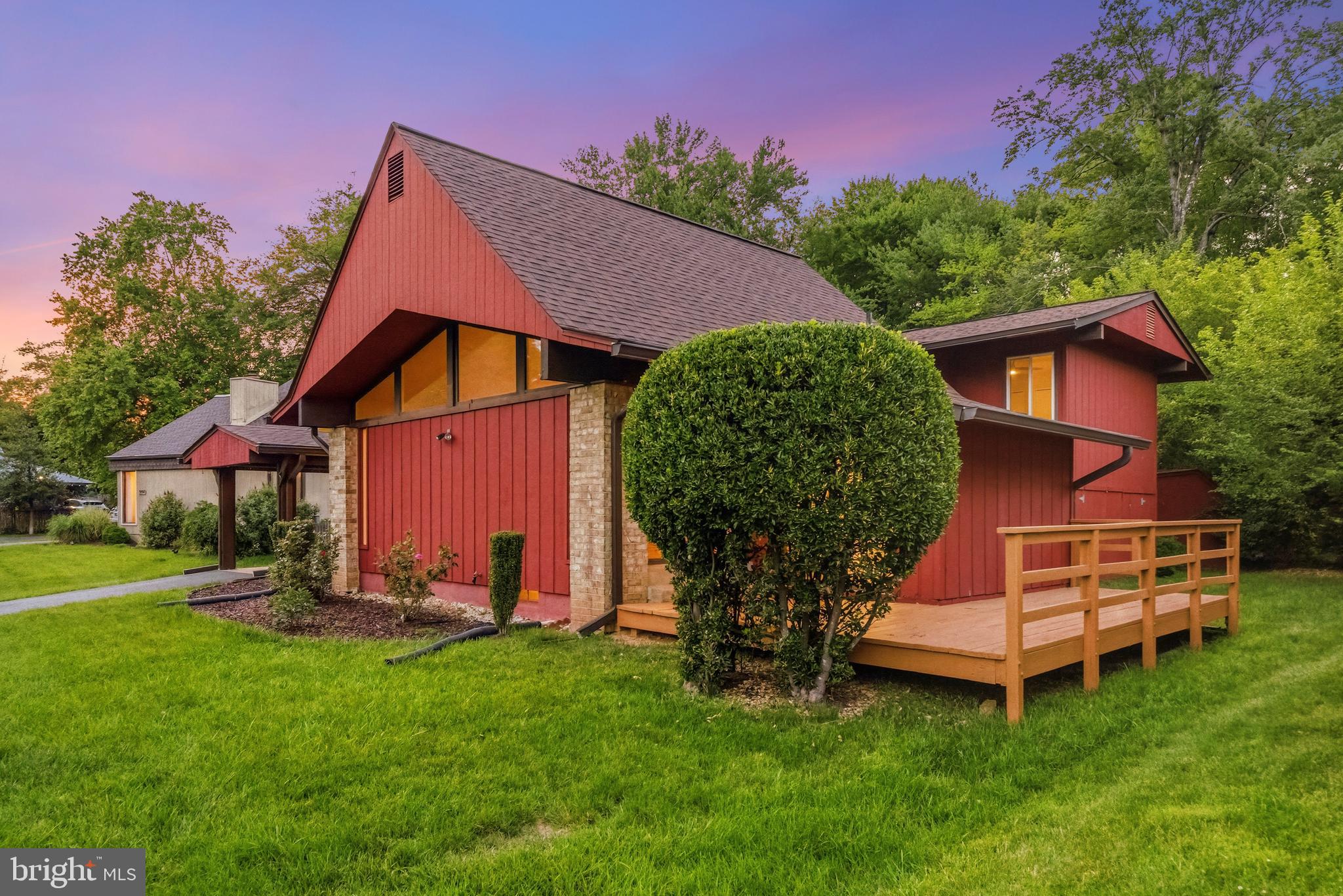 7802 APPLEDORE COURT