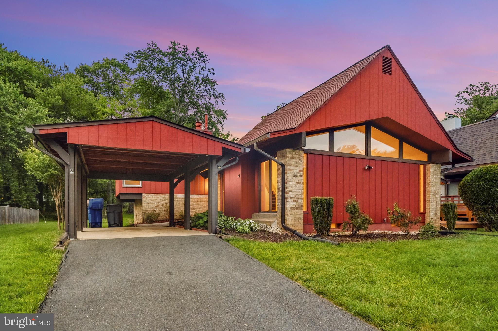 7802 APPLEDORE COURT
