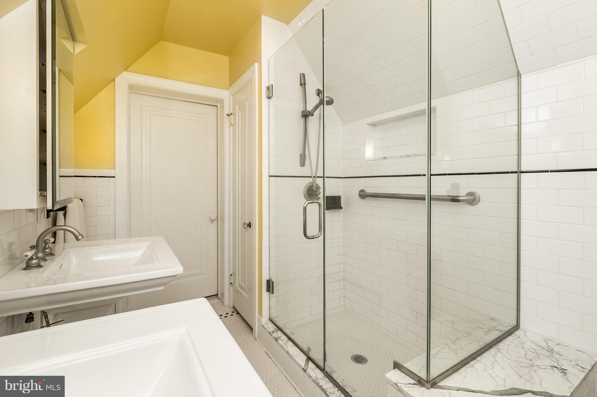 GREATER HOMELAND HISTORIC DISTRICT - Residential