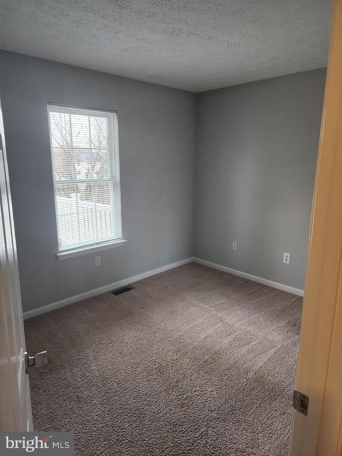 DEER RUN OF SHERANDO - Residential Lease