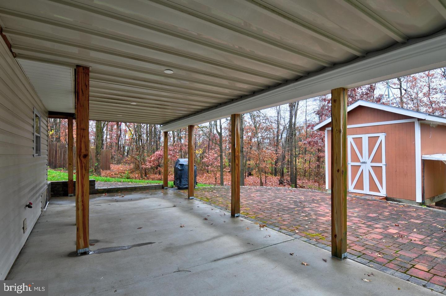 DEER RUN OF SHERANDO - Residential Lease