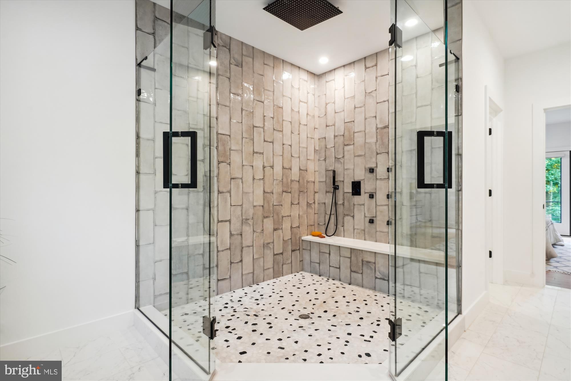 YACHT HAVEN ESTATES - Residential