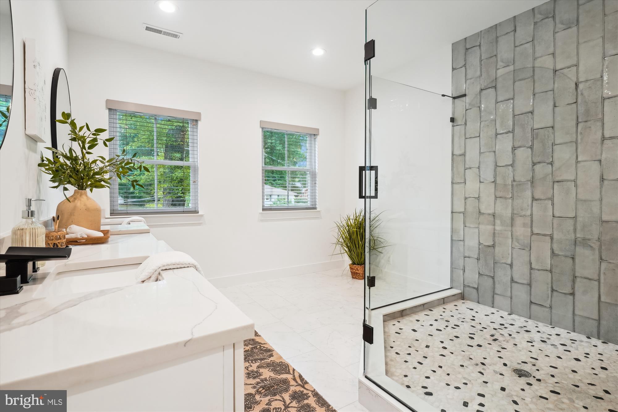 YACHT HAVEN ESTATES - Residential