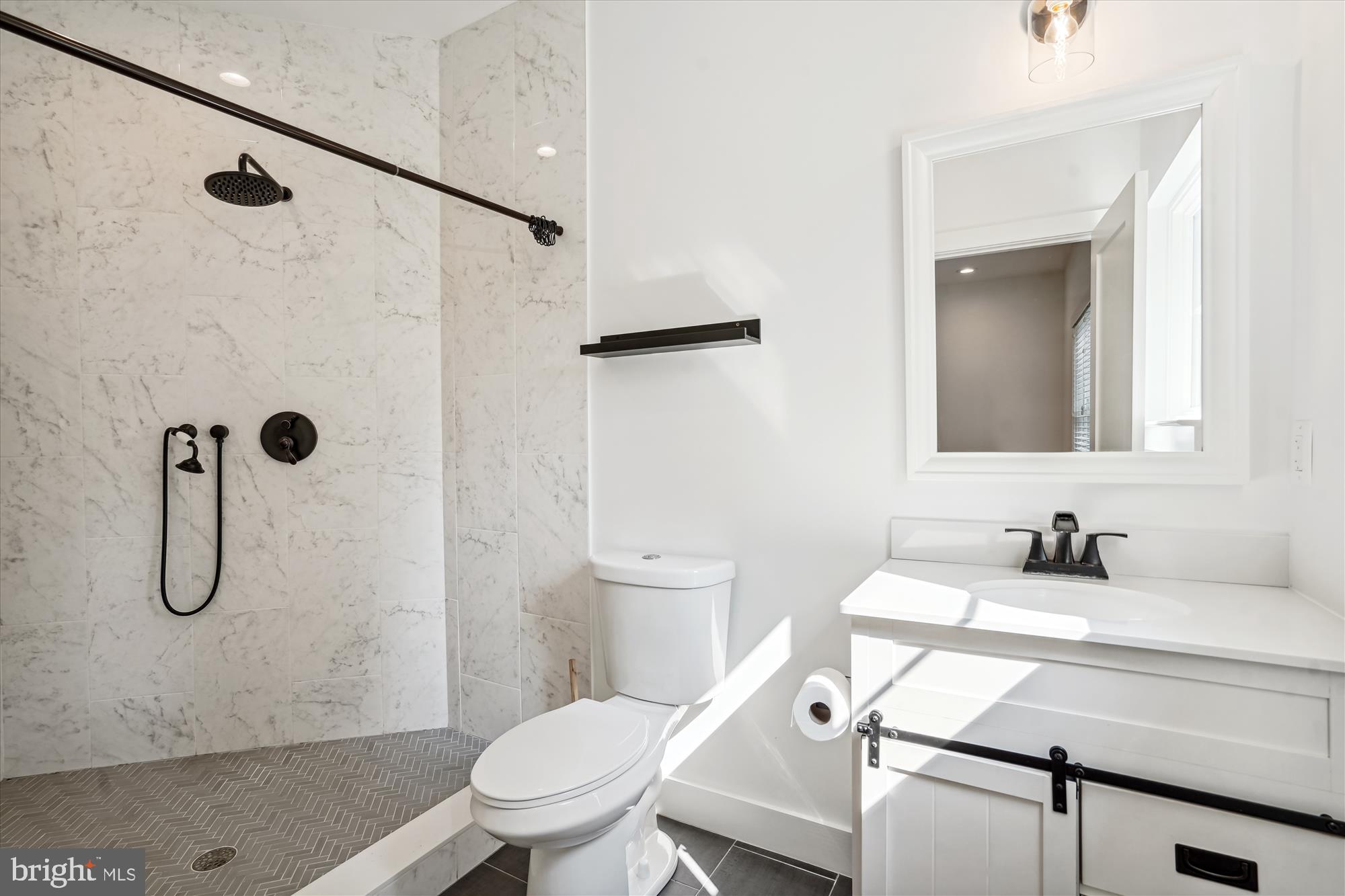 YACHT HAVEN ESTATES - Residential