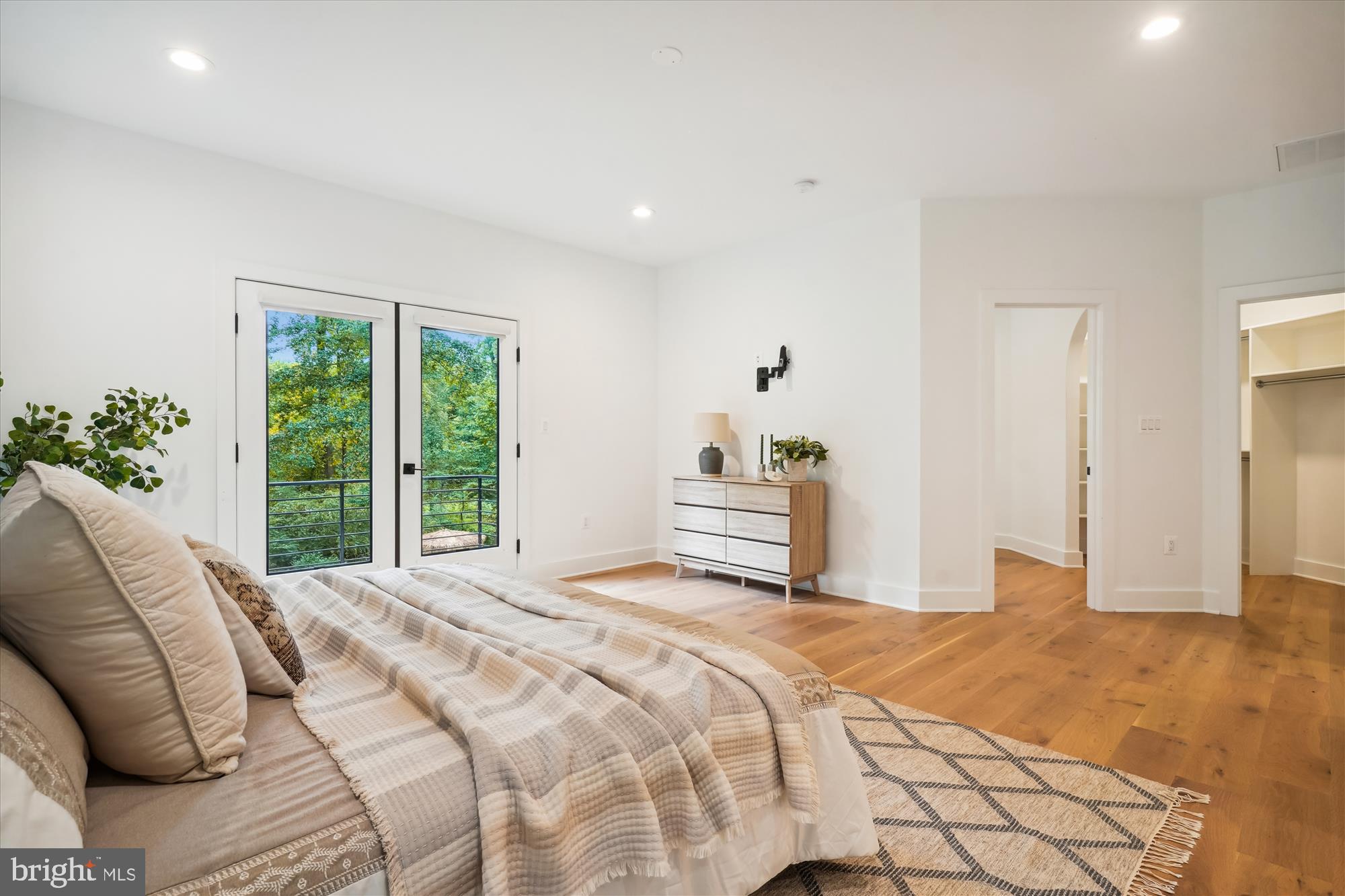 YACHT HAVEN ESTATES - Residential