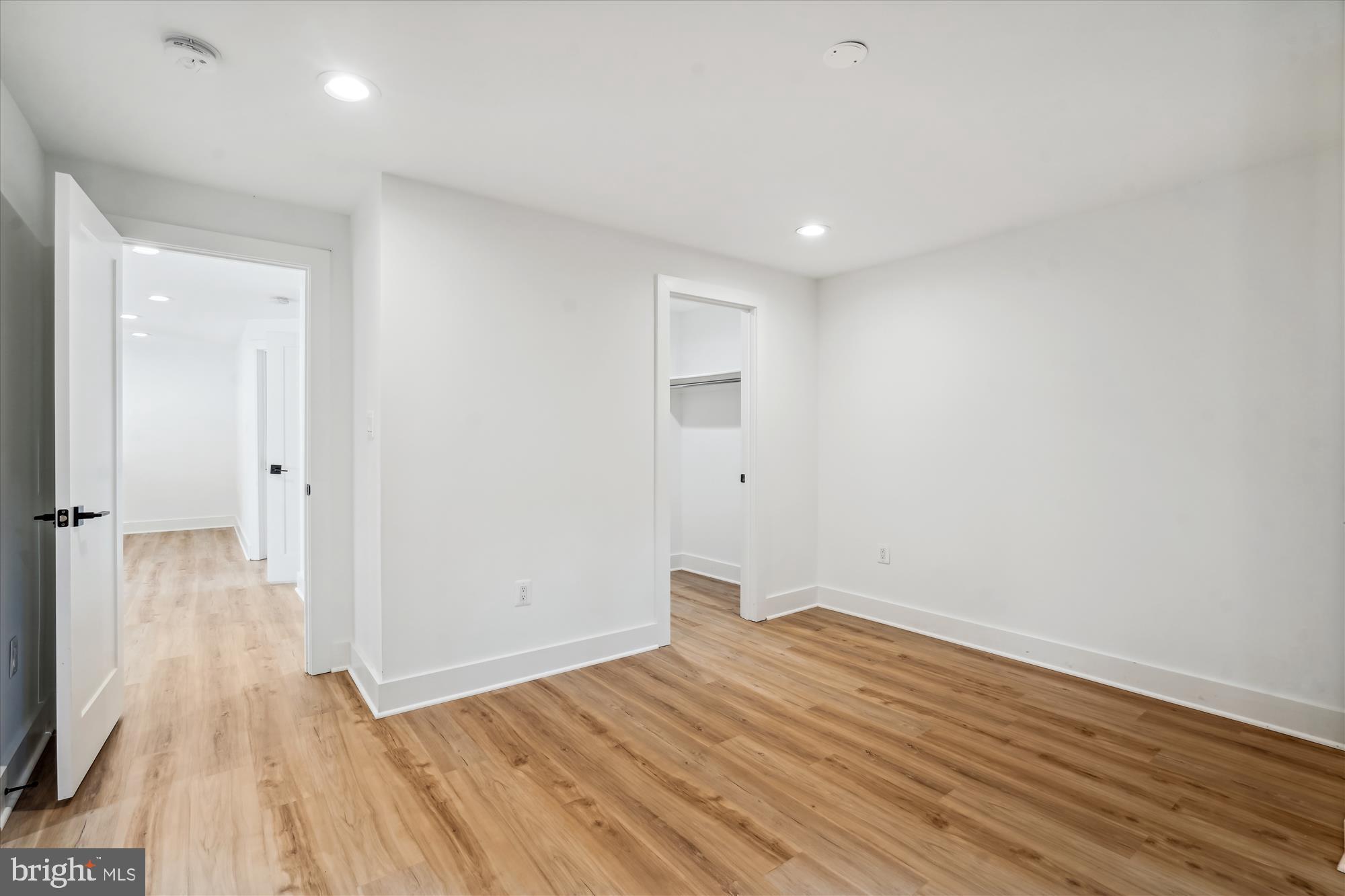 YACHT HAVEN ESTATES - Residential