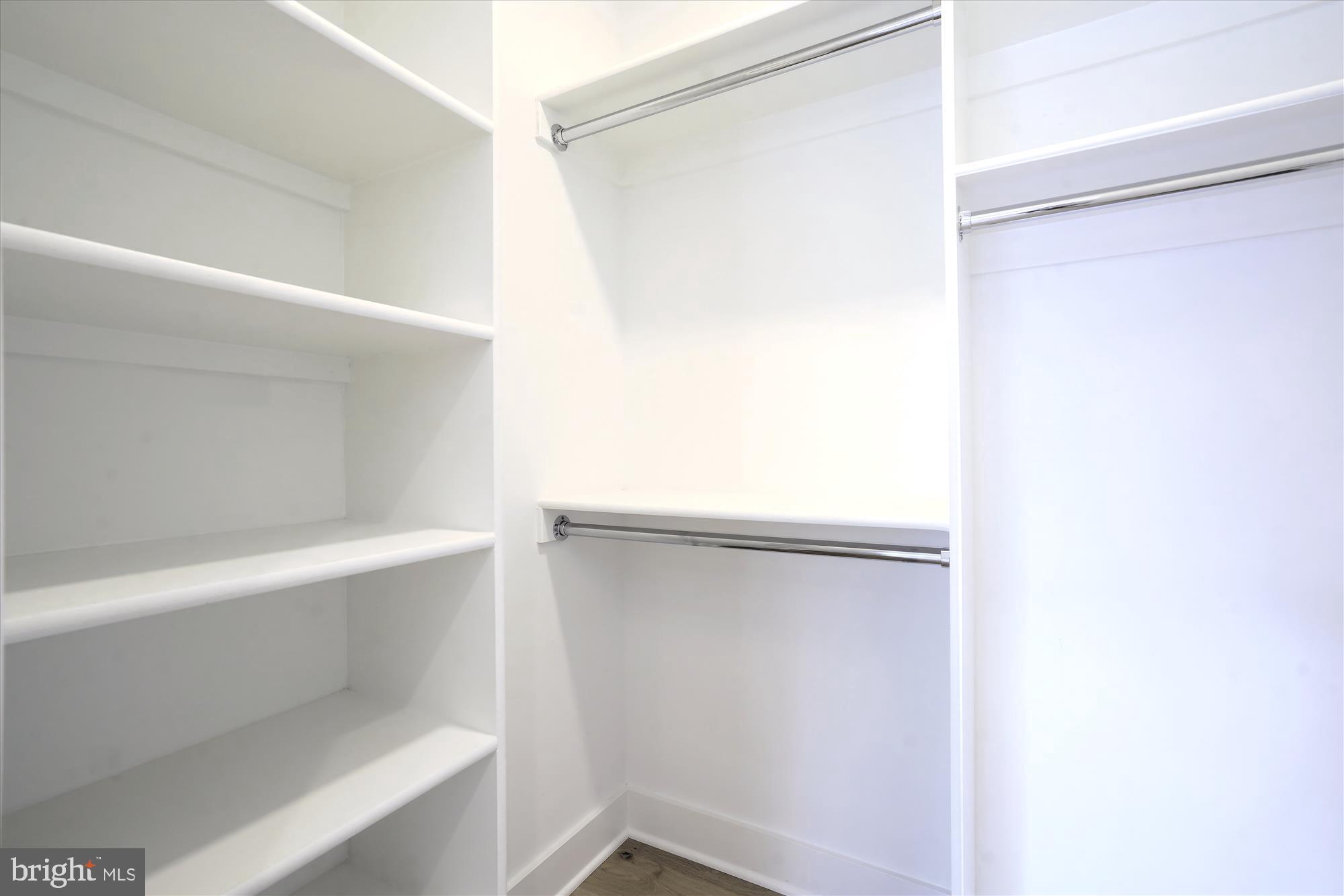 YACHT HAVEN ESTATES - Residential