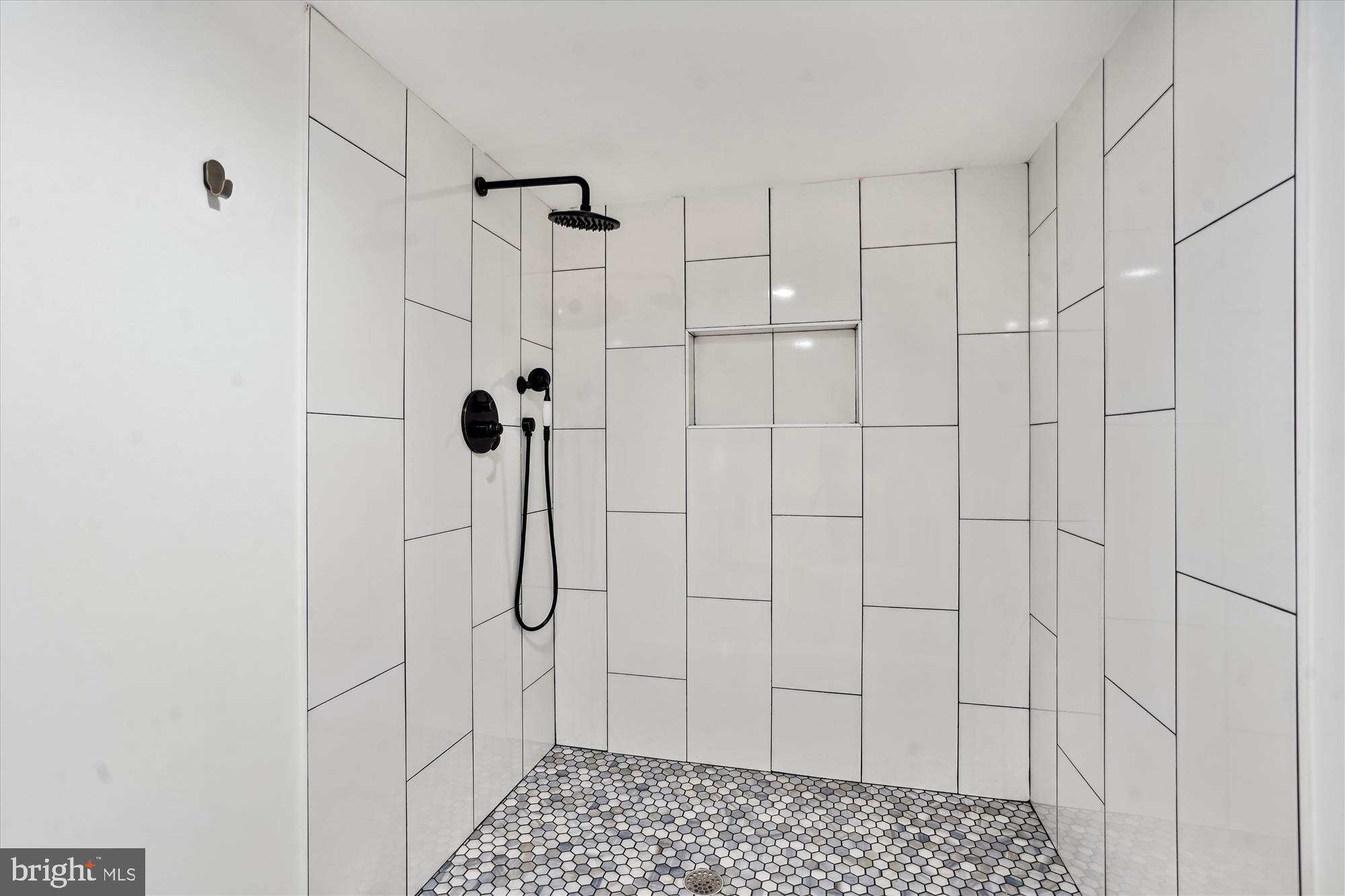 YACHT HAVEN ESTATES - Residential